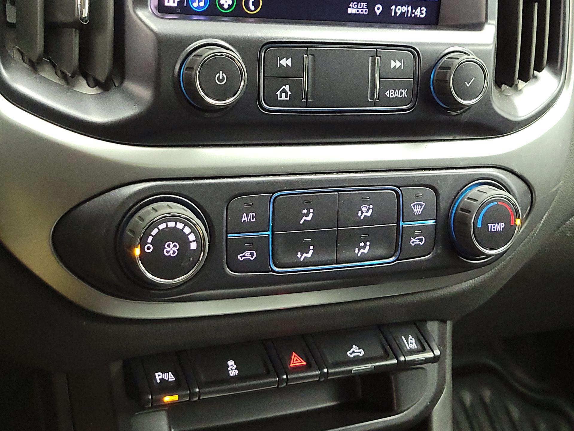 Thumbnail: 2022 Chevrolet Colorado - 16