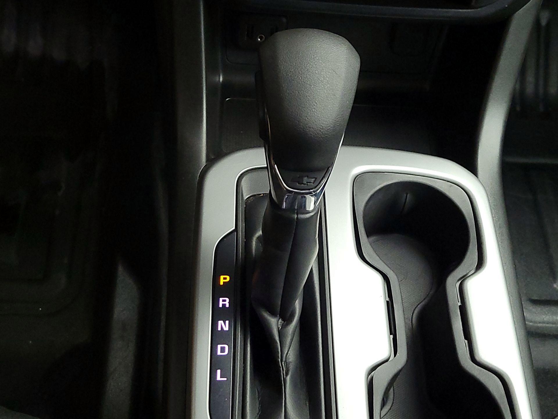 Thumbnail: 2022 Chevrolet Colorado - 17