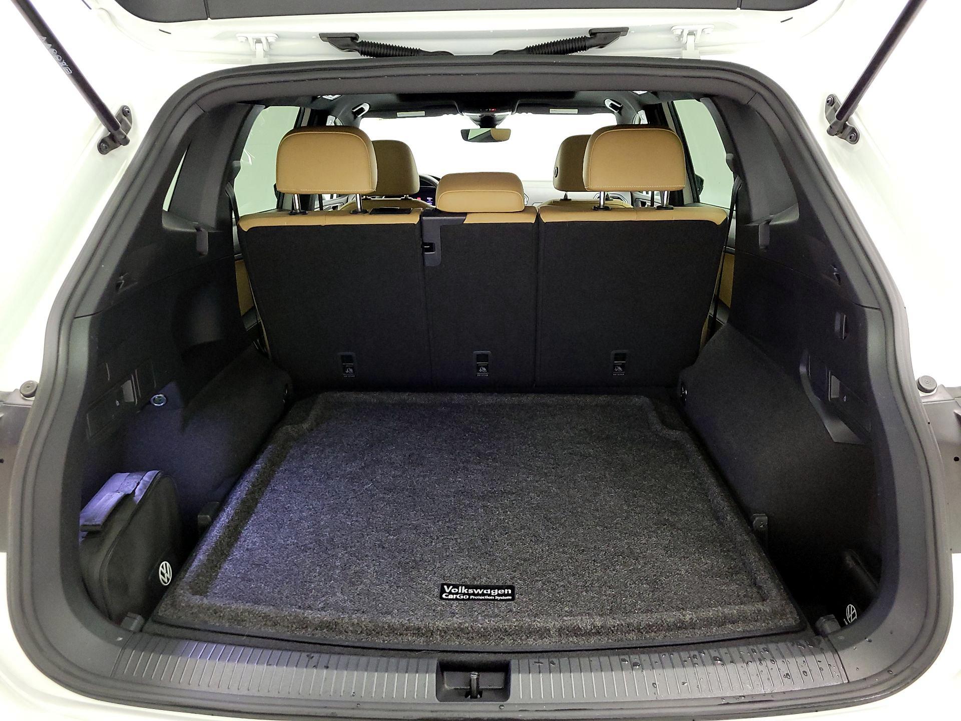 Thumbnail: 2023 Volkswagen Tiguan - 19