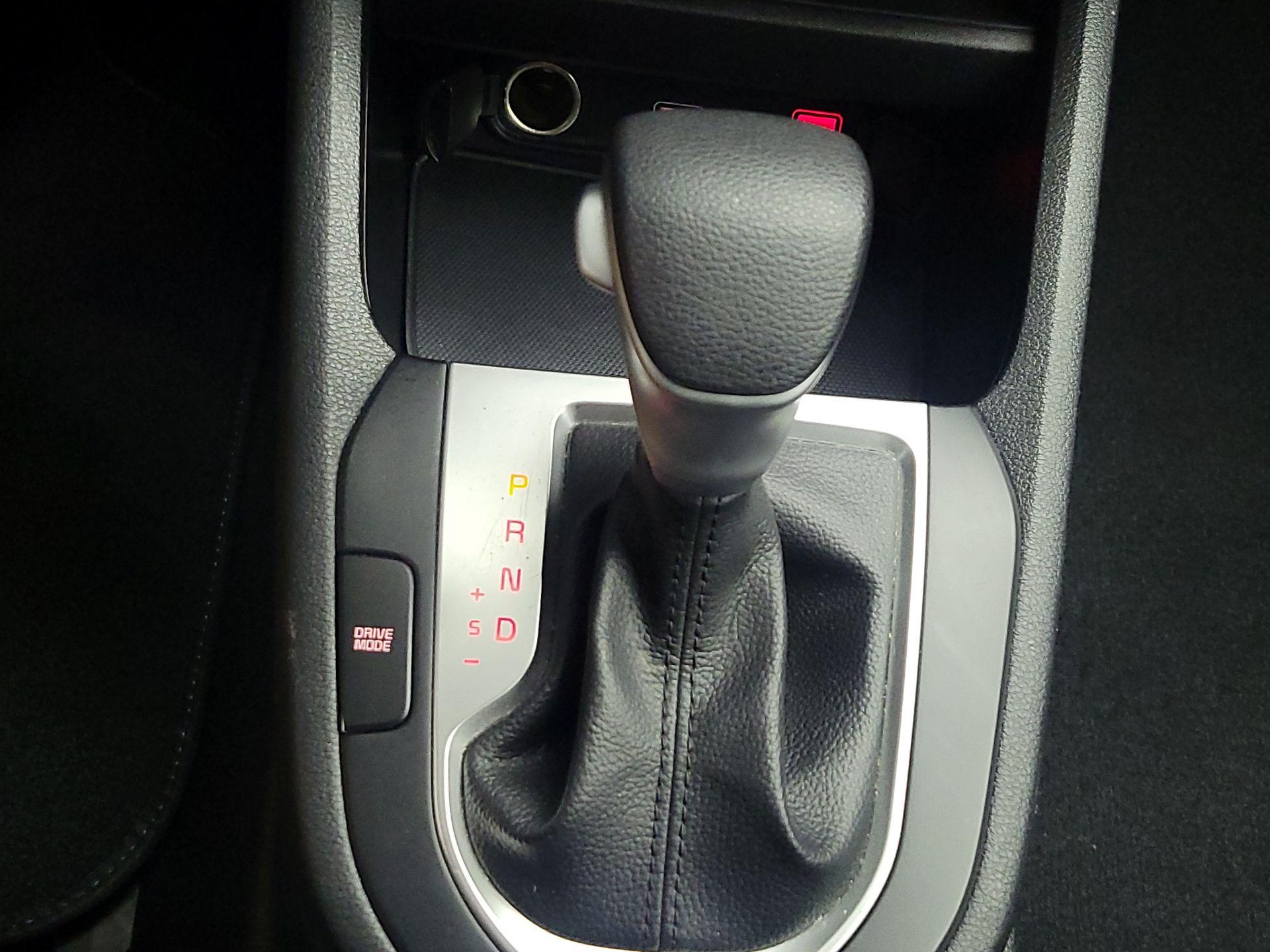 Thumbnail: 2024 Kia Forte - 17