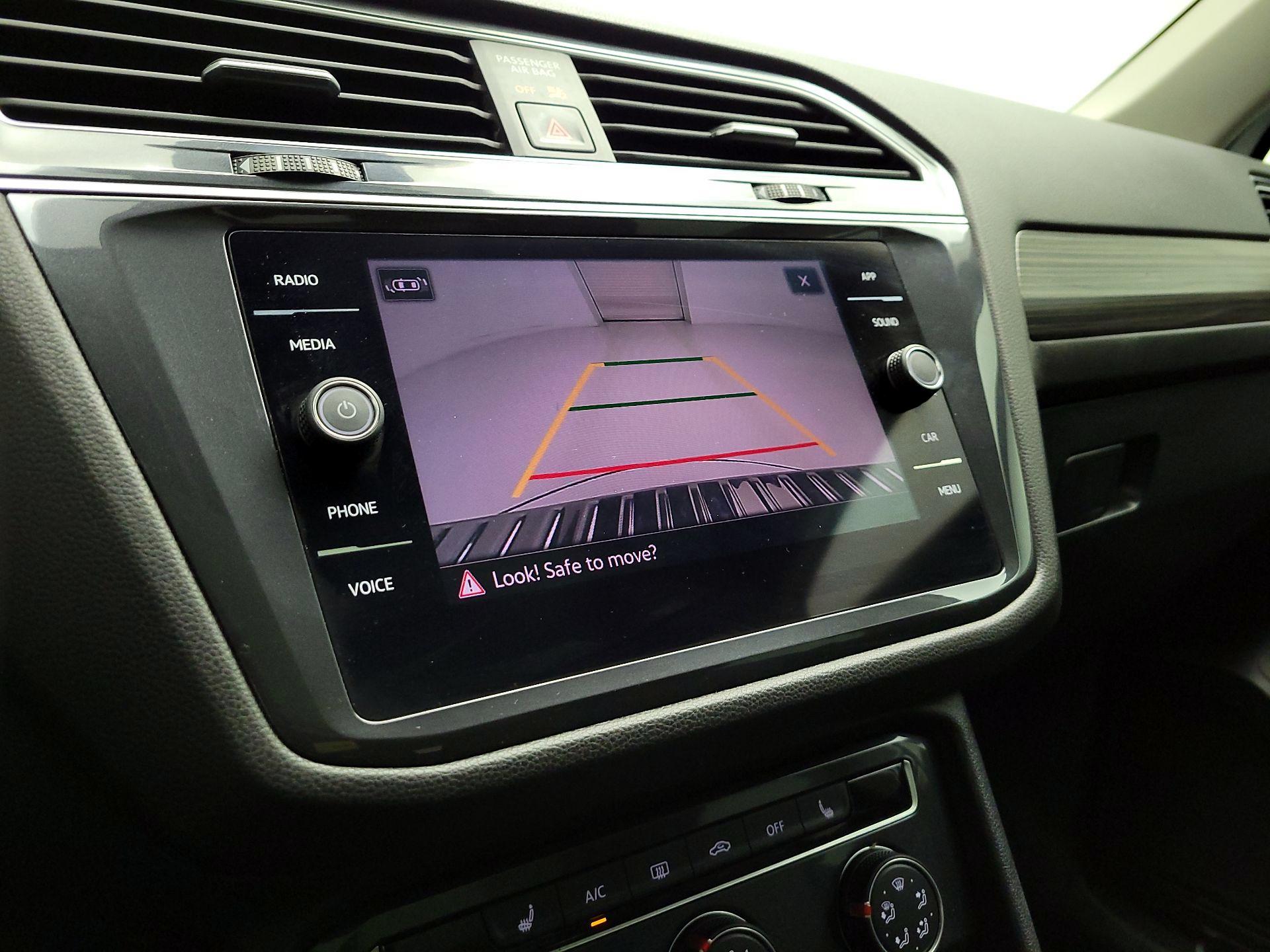 Thumbnail: 2024 Volkswagen Tiguan - 13