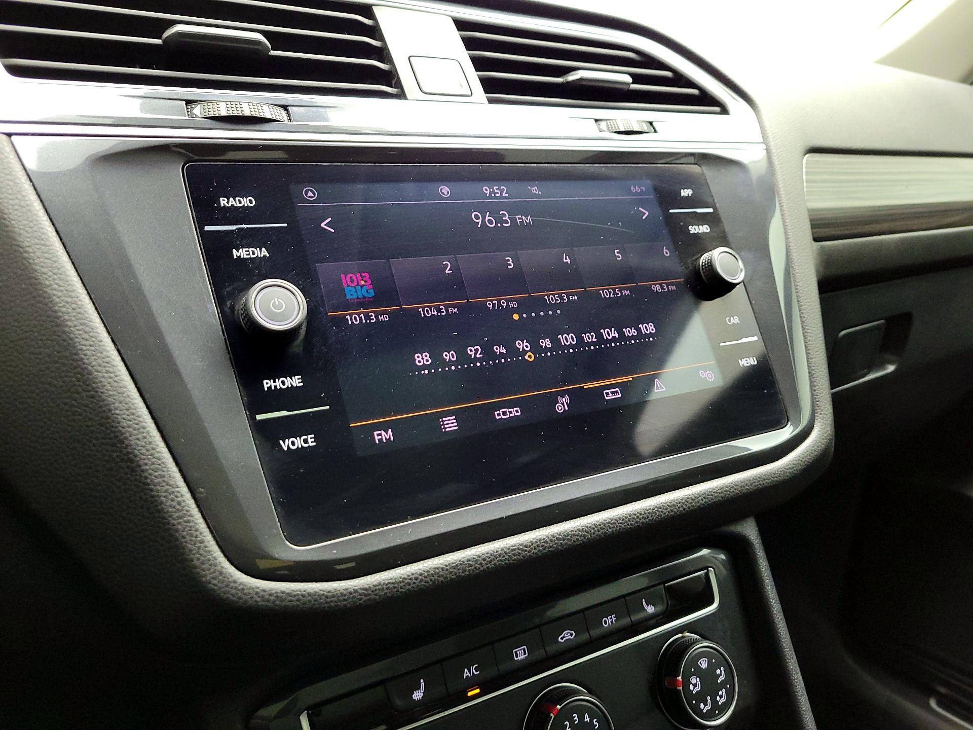 Thumbnail: 2024 Volkswagen Tiguan - 14