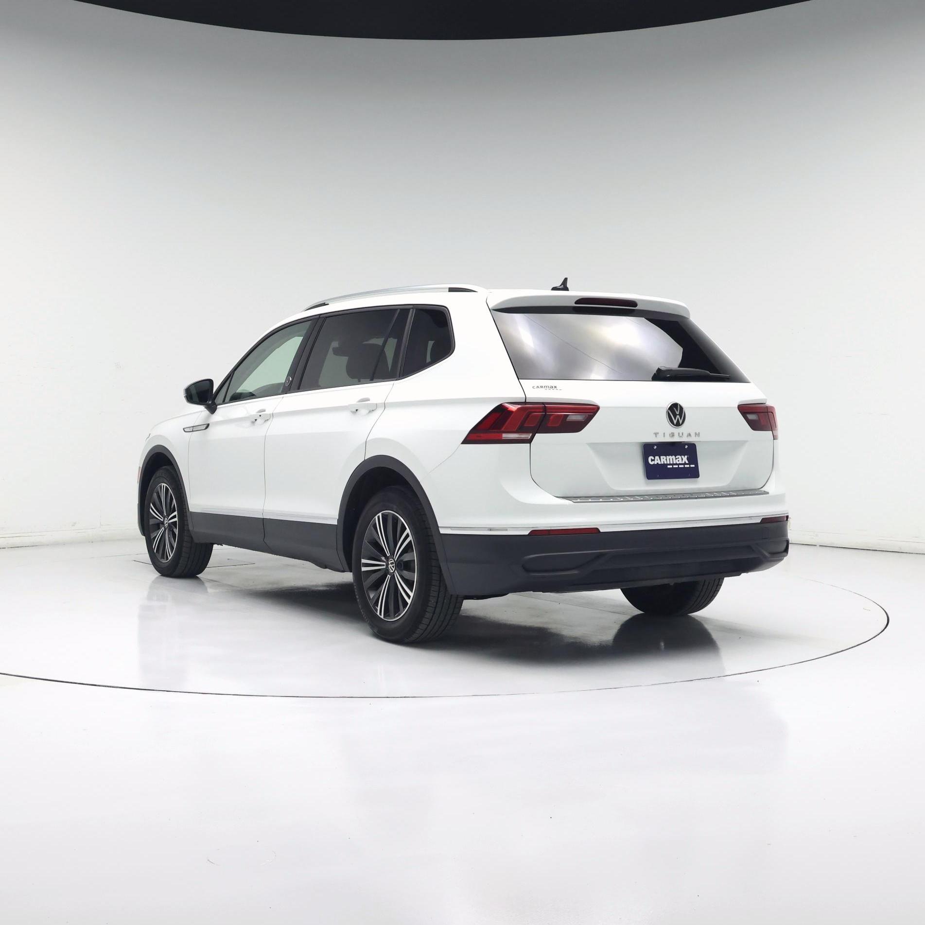 Thumbnail: 2024 Volkswagen Tiguan - 2