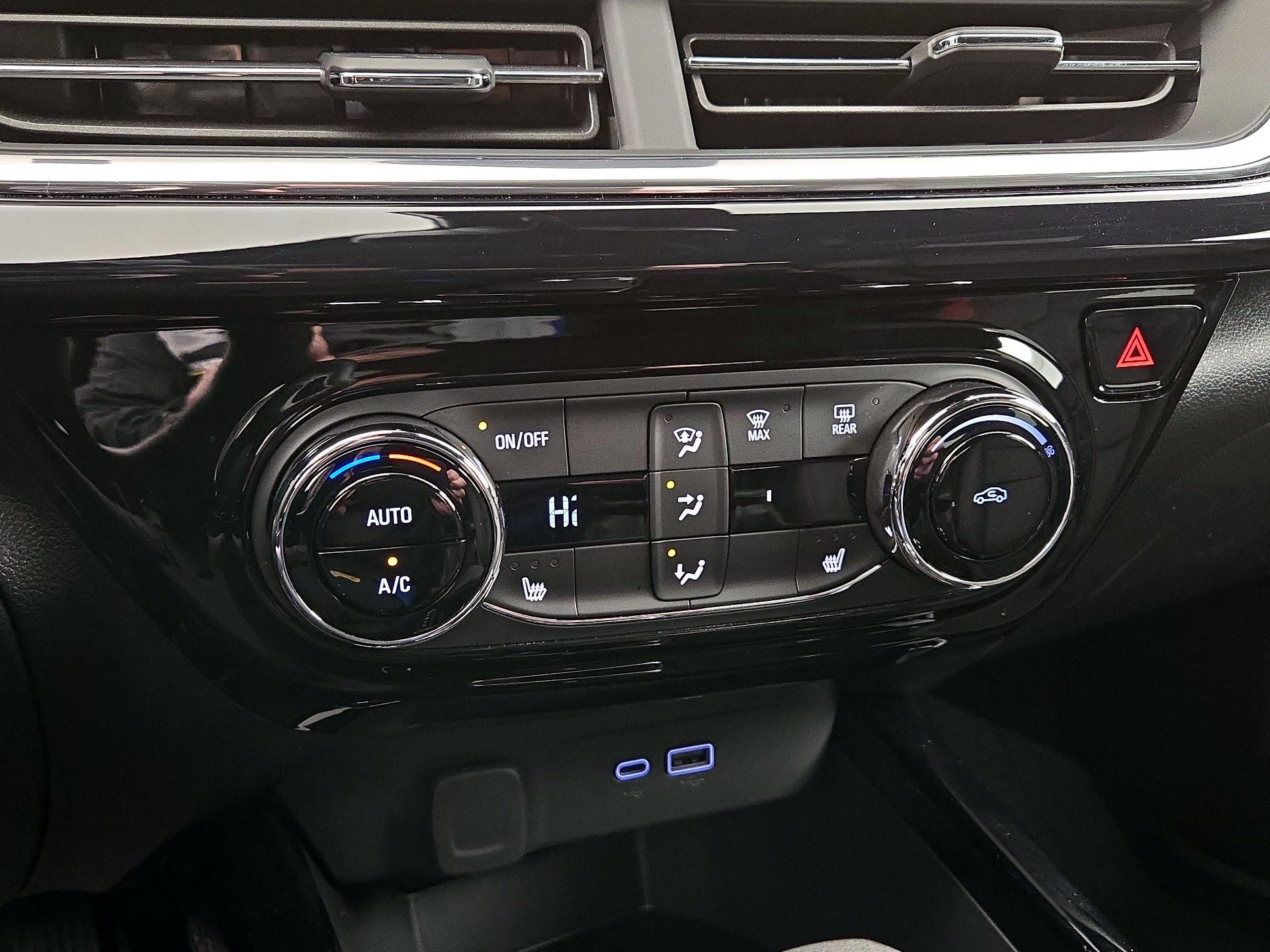 Thumbnail: 2025 Chevrolet Trax - 16