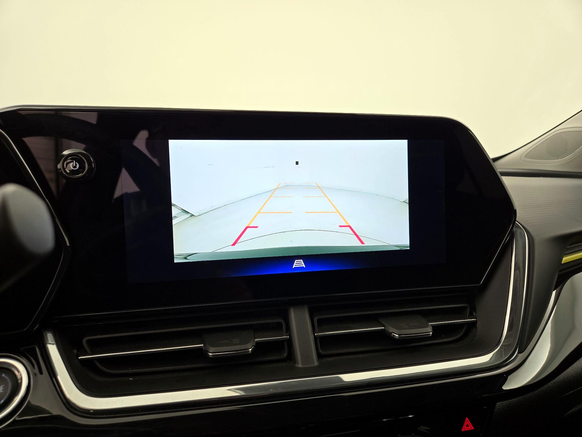 Thumbnail: 2025 Chevrolet Trax - 14