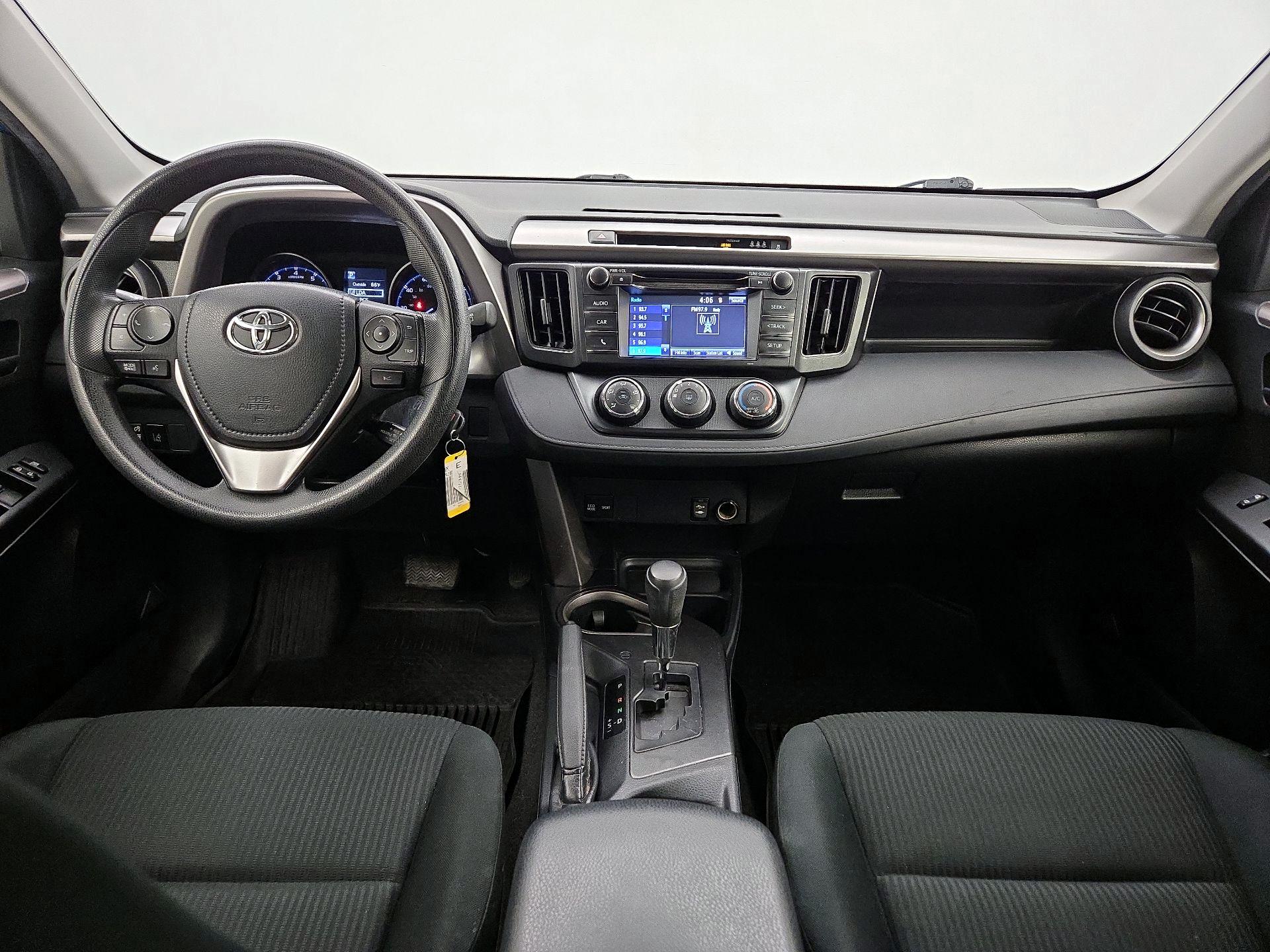 Thumbnail: 2018 Toyota RAV4 - 9