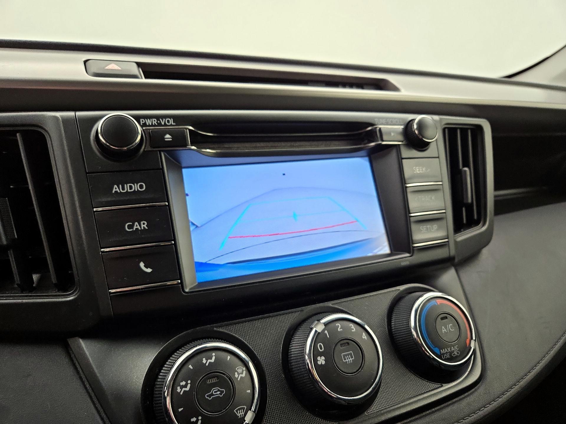 Thumbnail: 2018 Toyota RAV4 - 14