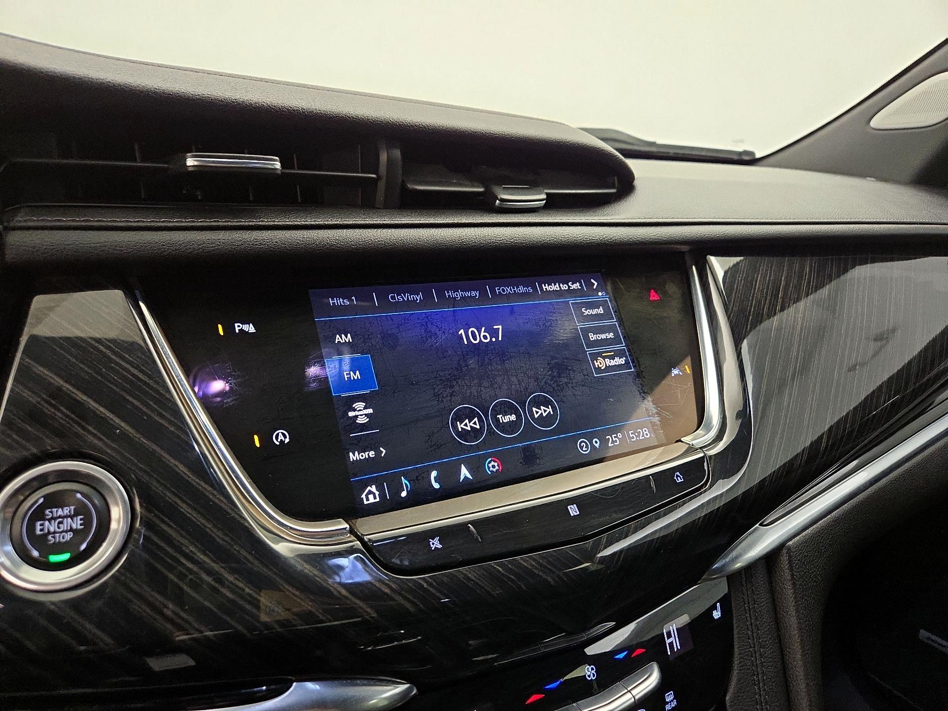 Thumbnail: 2021 Cadillac XT6 - 15