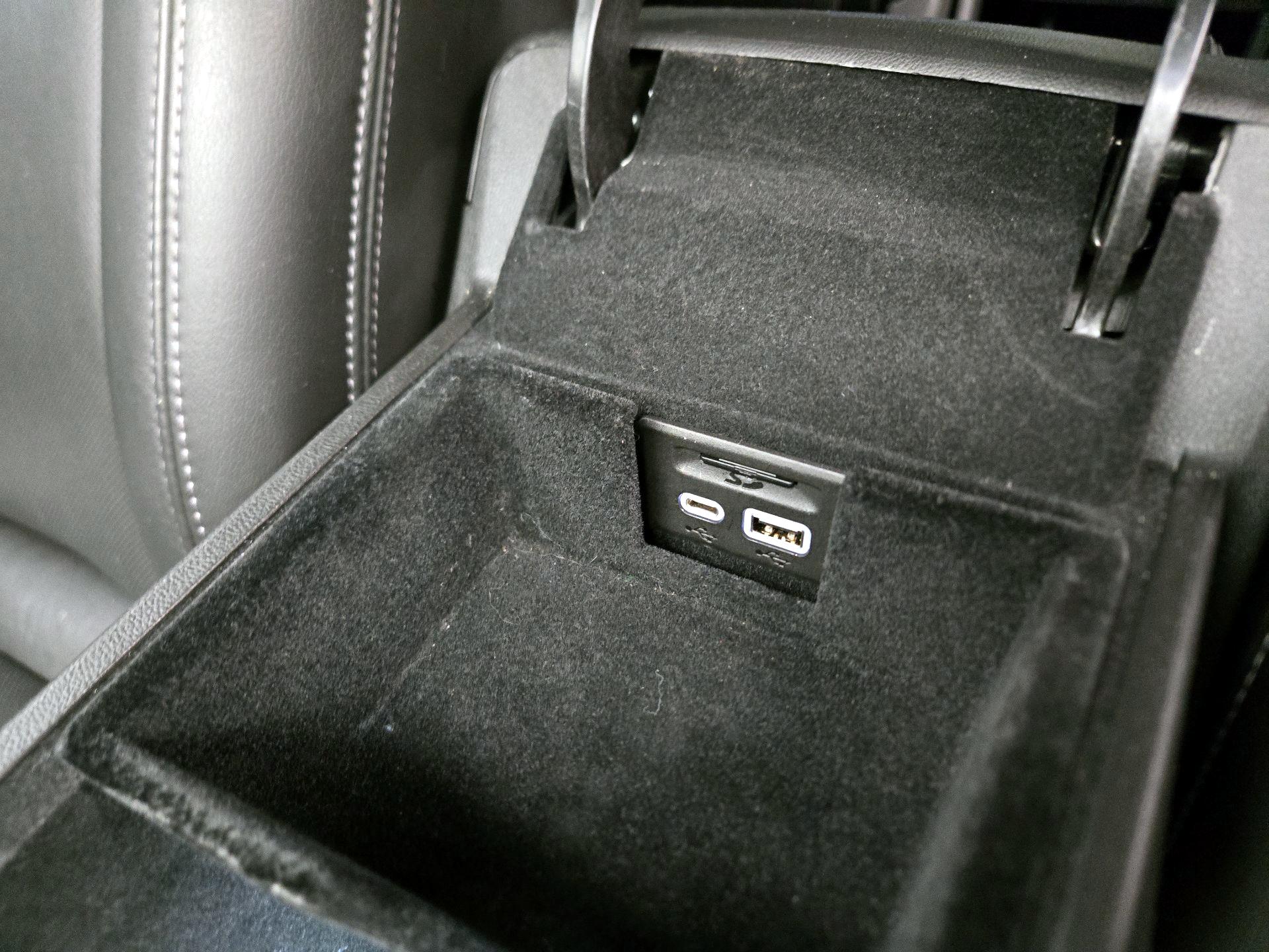 Thumbnail: 2021 Cadillac XT6 - 18