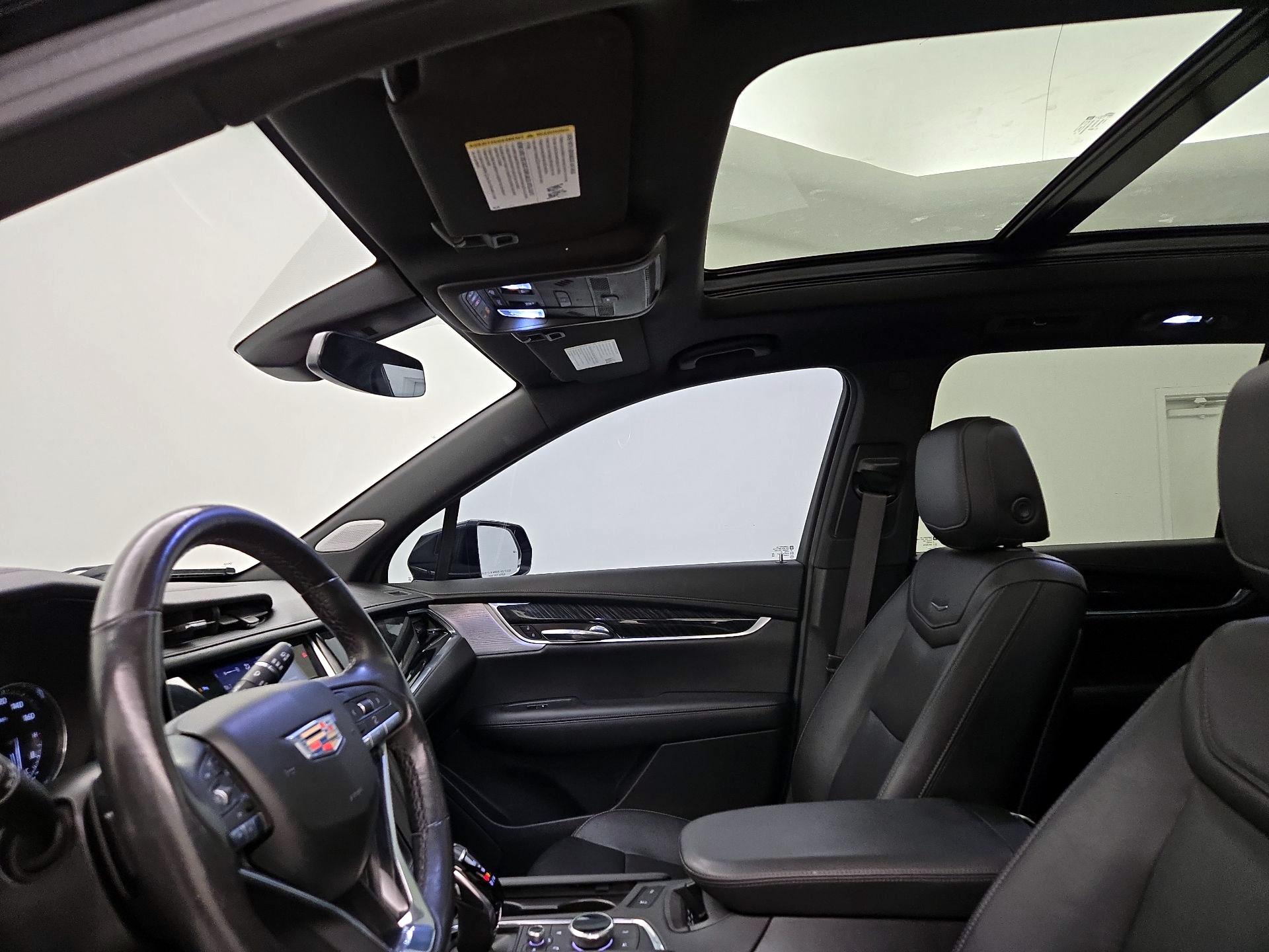 Thumbnail: 2021 Cadillac XT6 - 19