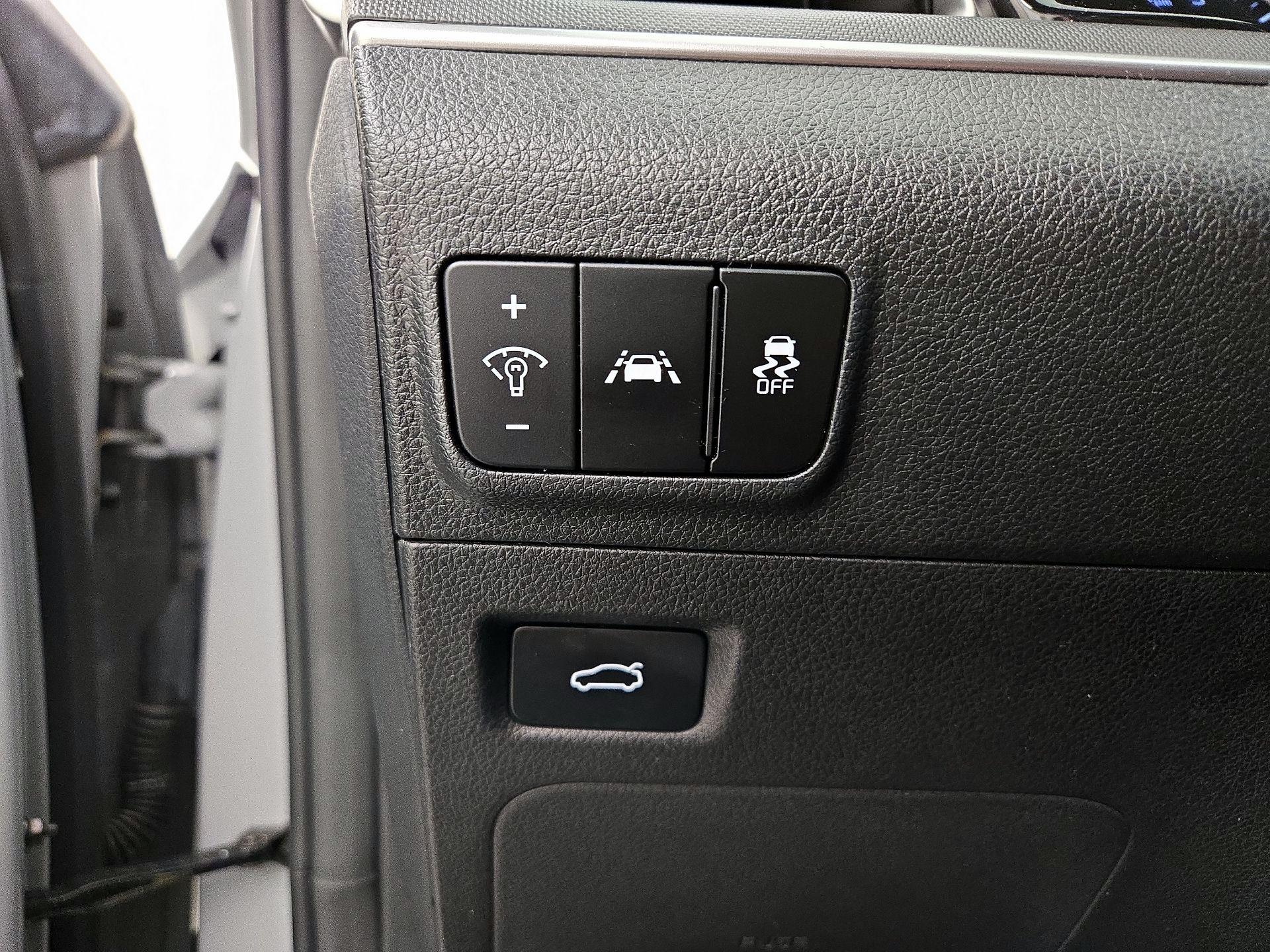 Thumbnail: 2023 Kia K5 - 13