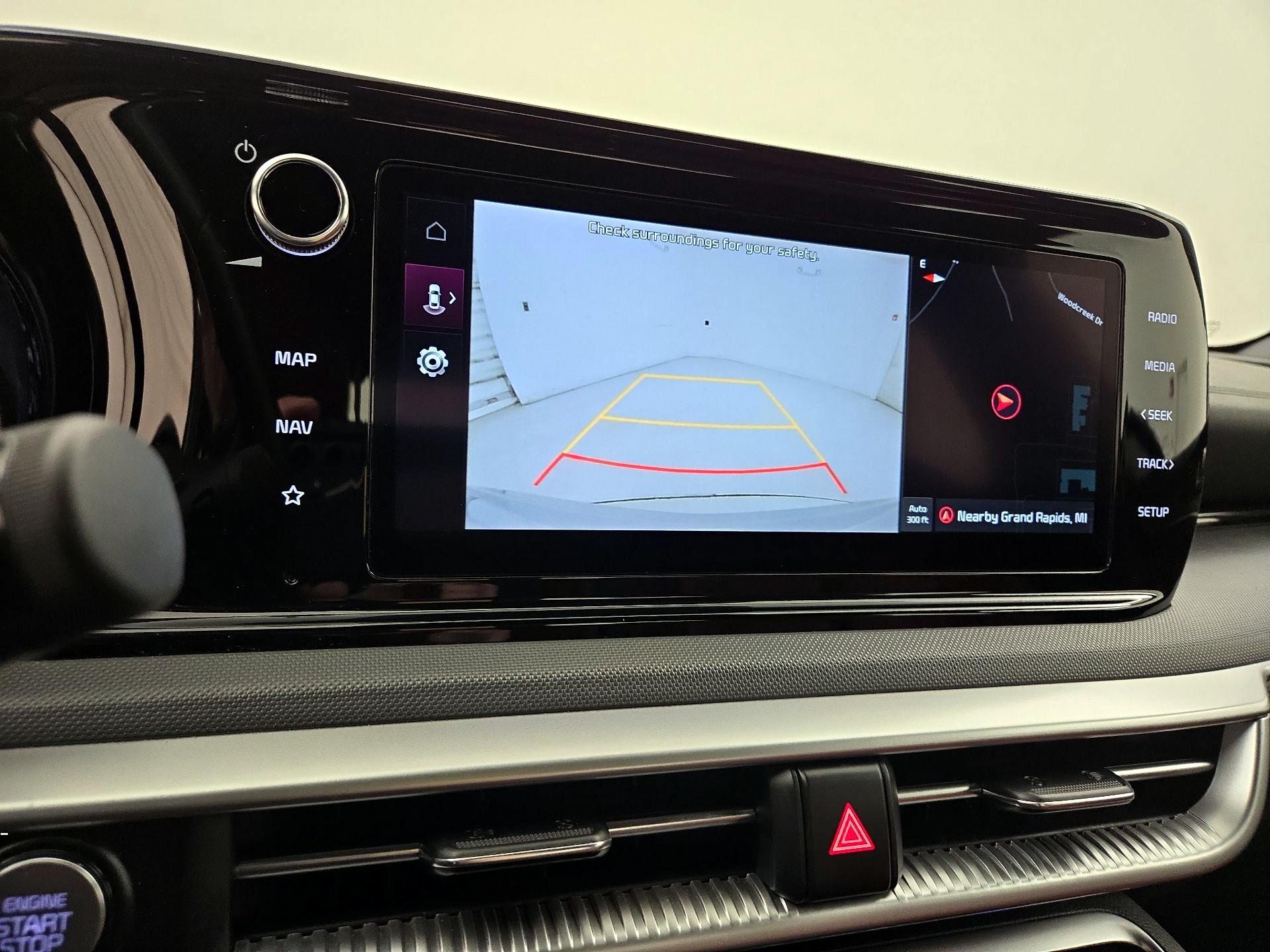 Thumbnail: 2023 Kia K5 - 15