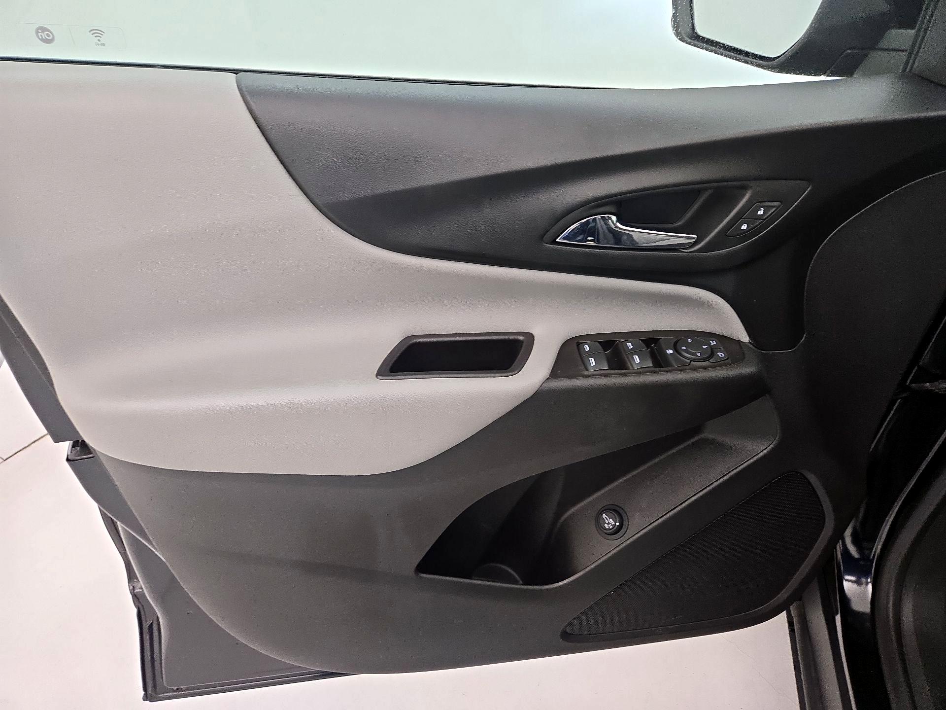 Thumbnail: 2021 Chevrolet Equinox - 12