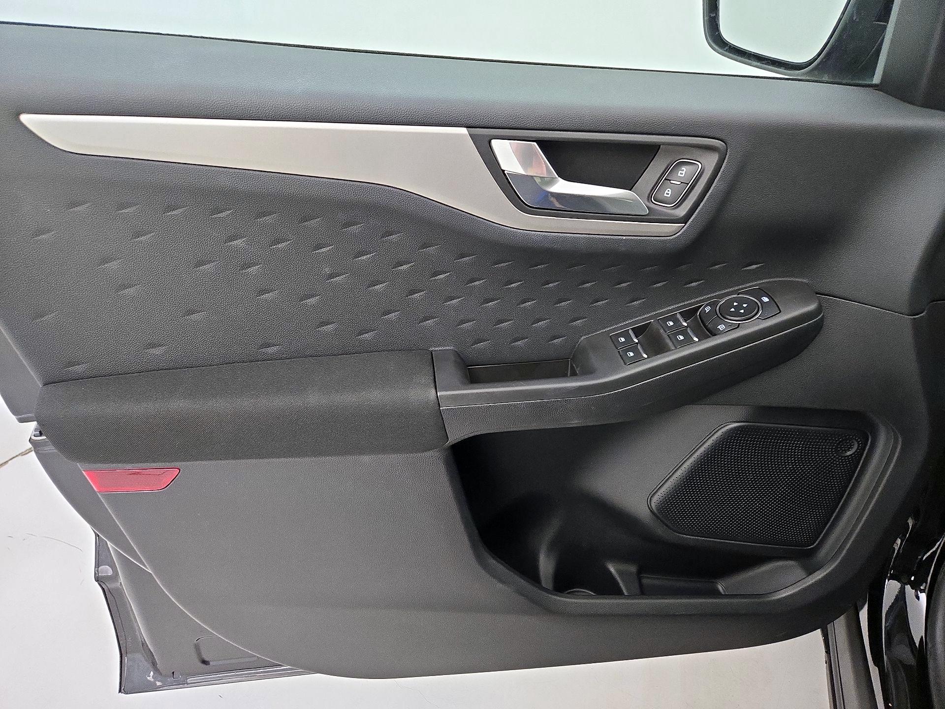 Thumbnail: 2020 Ford Escape - 12