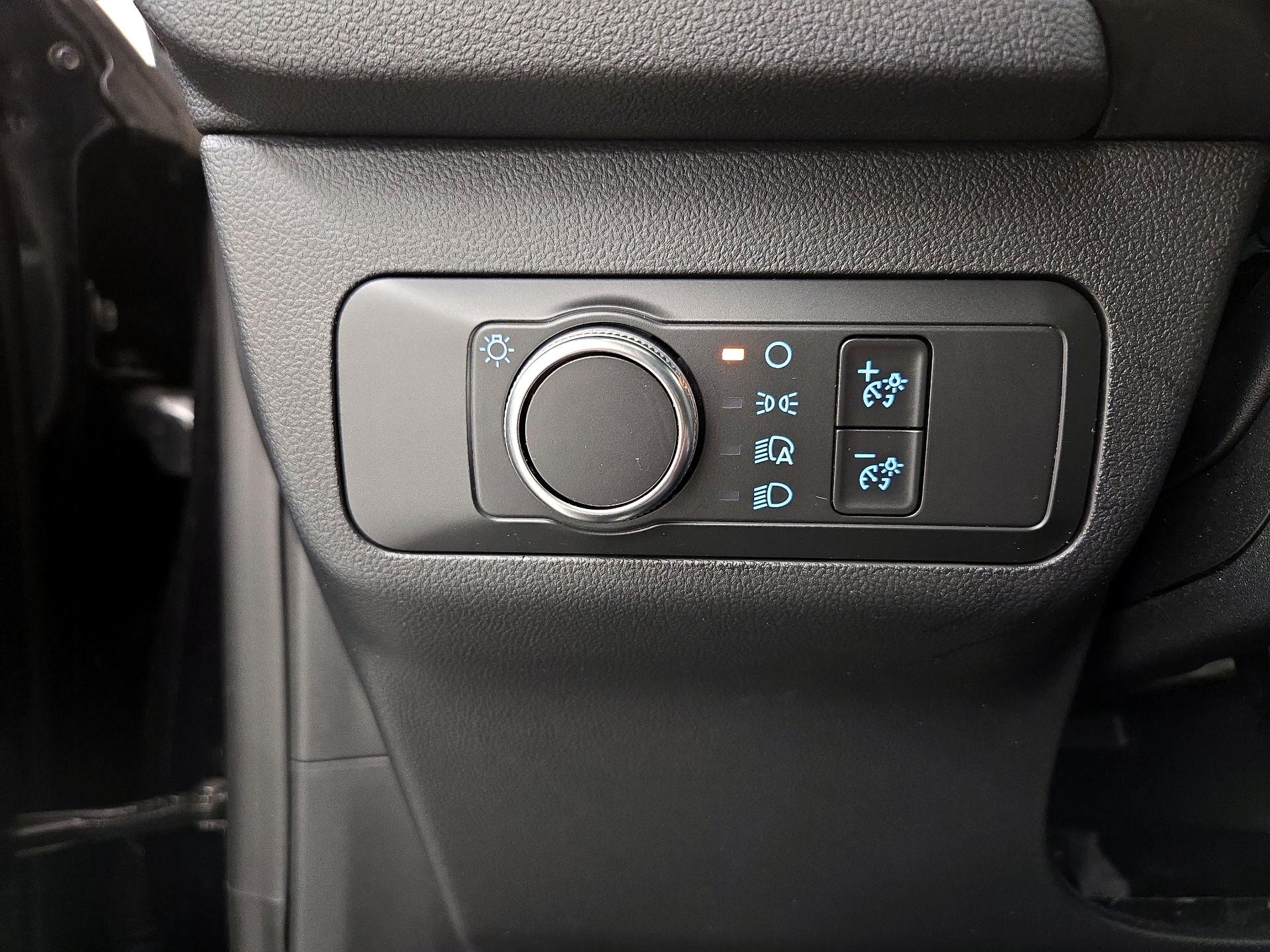 Thumbnail: 2020 Ford Escape - 13