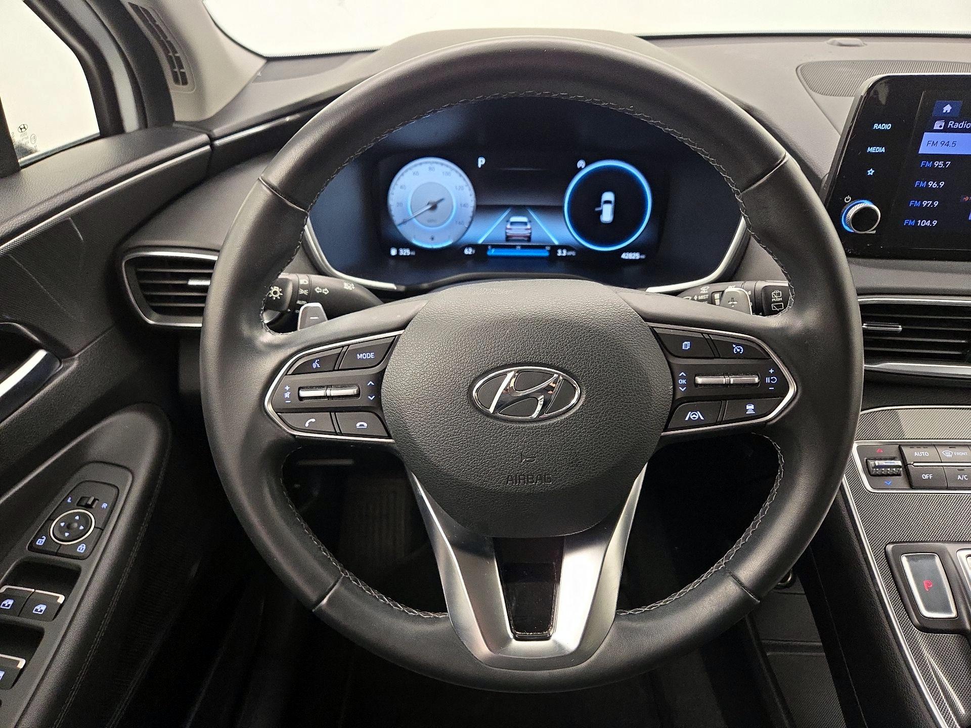 Thumbnail: 2022 Hyundai Santa Fe - 10