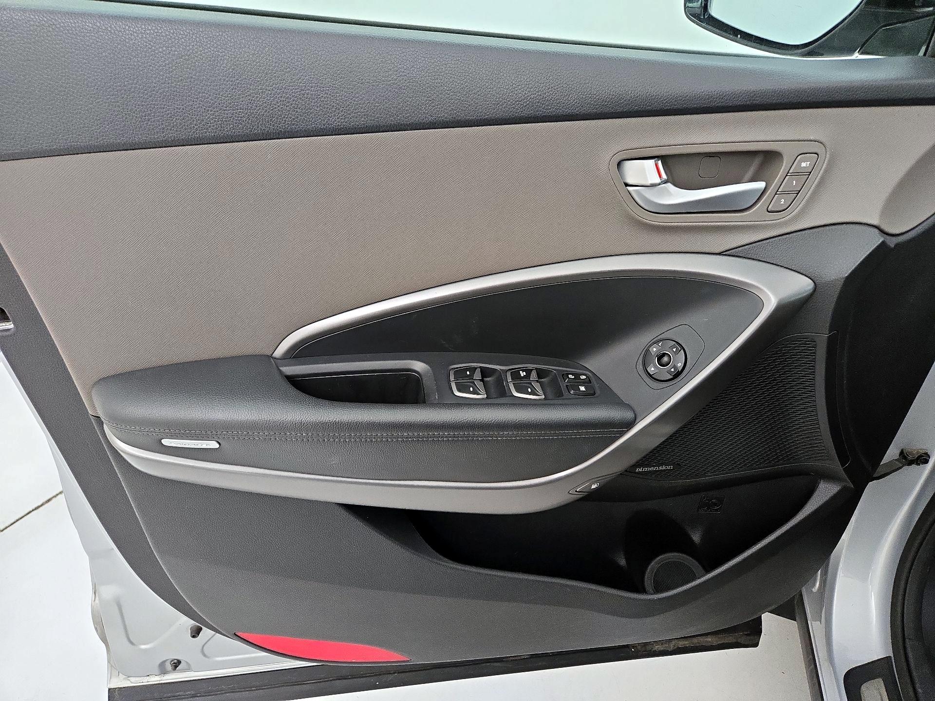 Thumbnail: 2014 Hyundai Santa Fe - 12