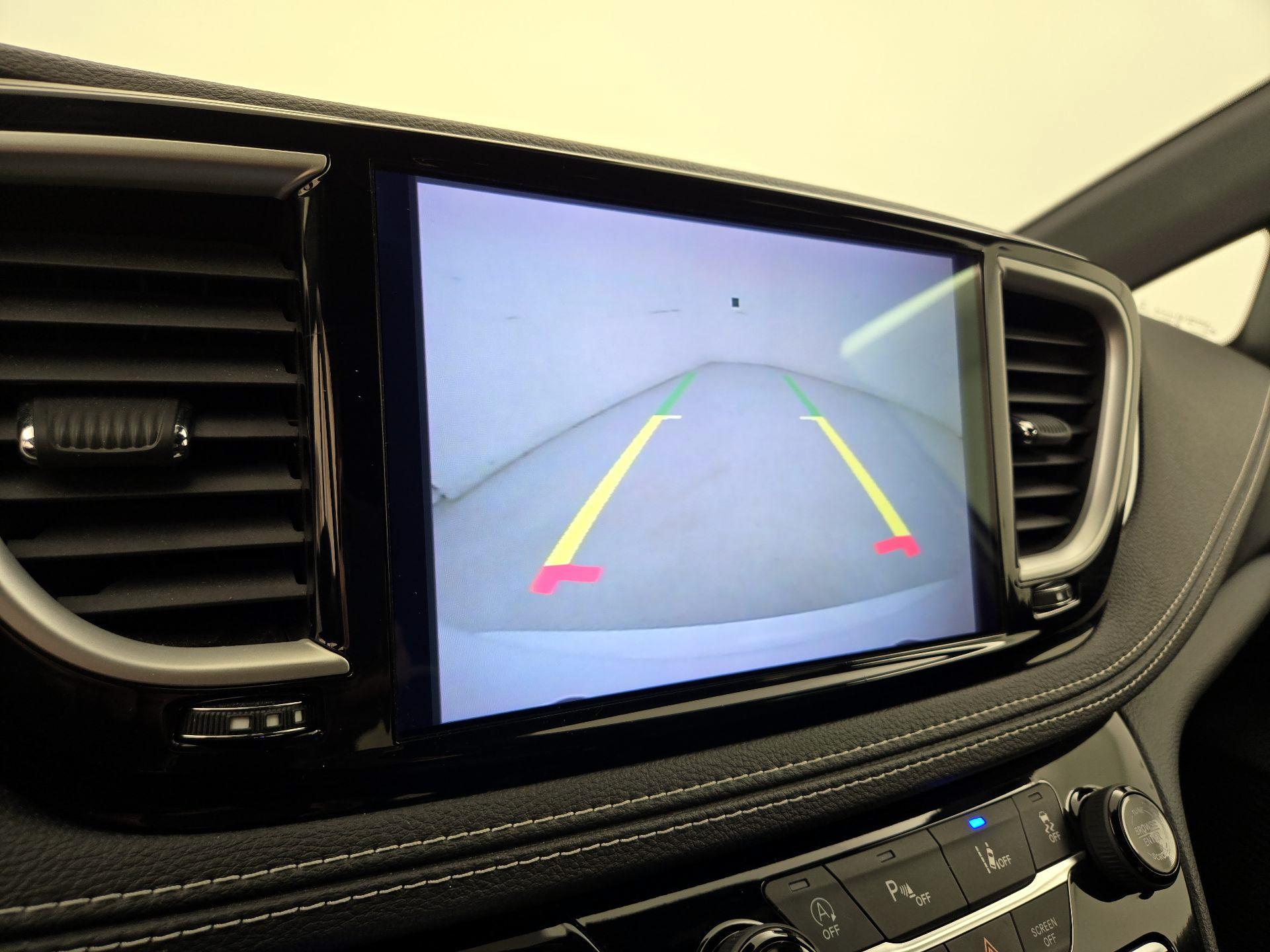 Thumbnail: 2022 Chrysler Pacifica - 14