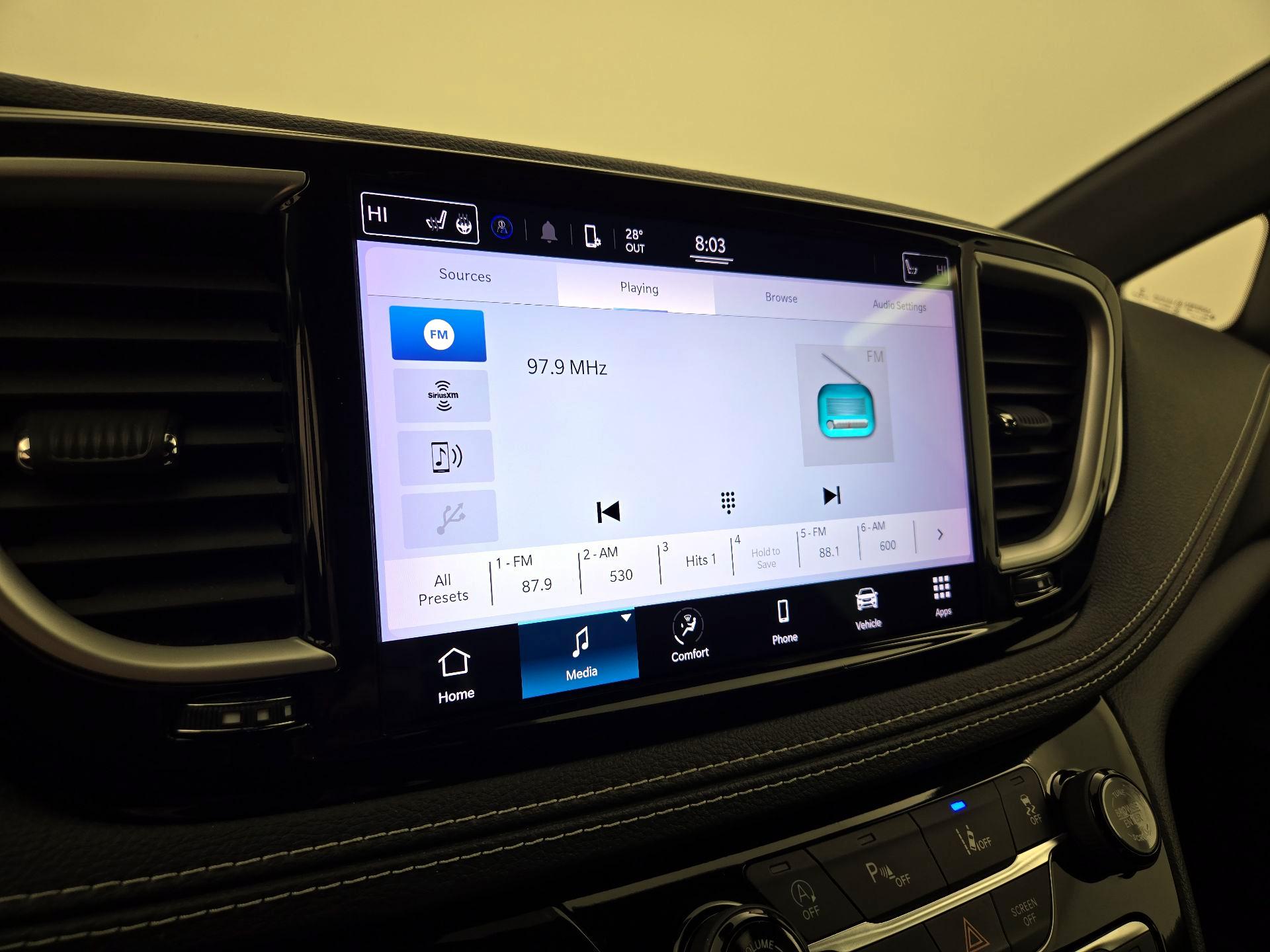 Thumbnail: 2022 Chrysler Pacifica - 15