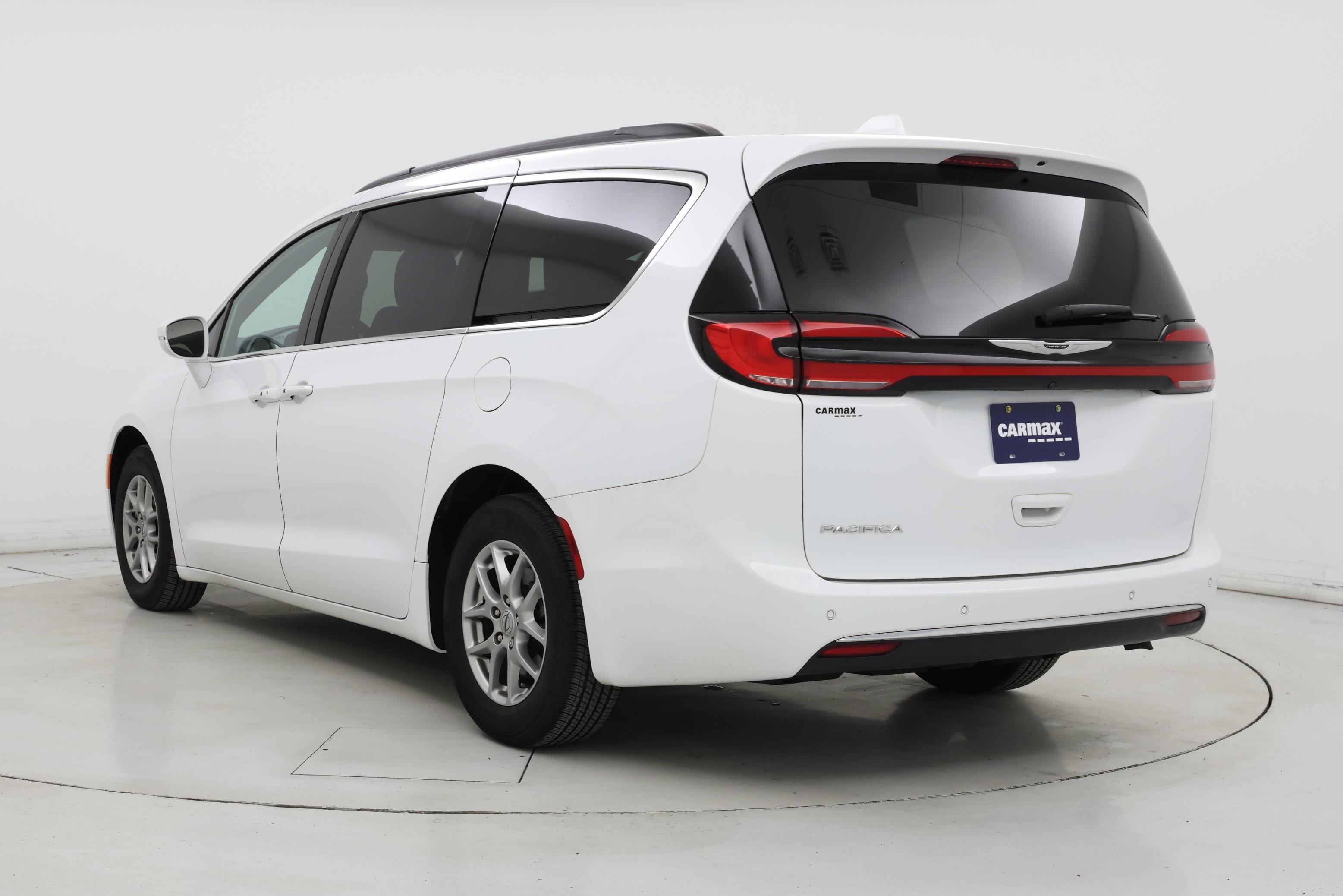 Thumbnail: 2022 Chrysler Pacifica - 2