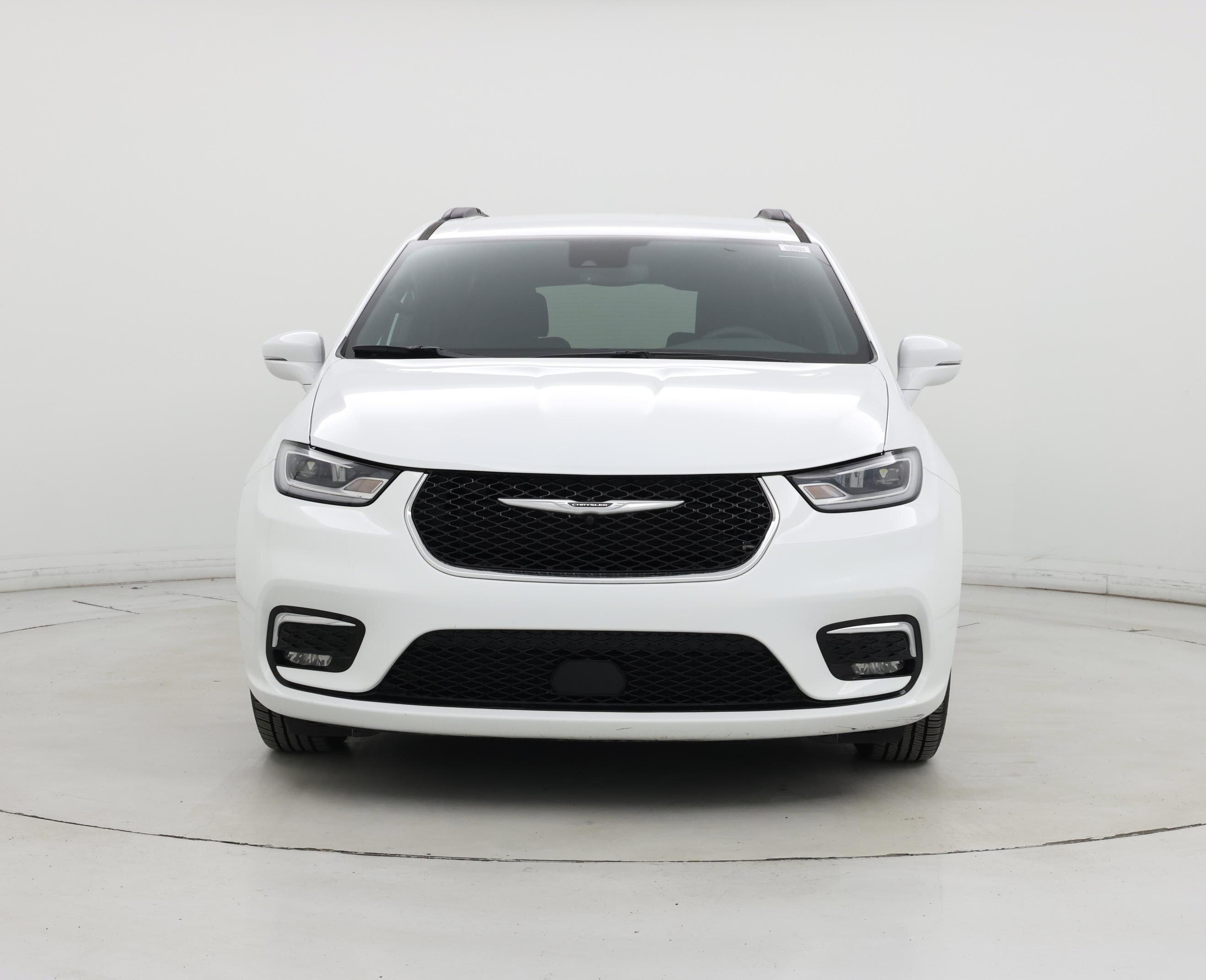 Thumbnail: 2022 Chrysler Pacifica - 5