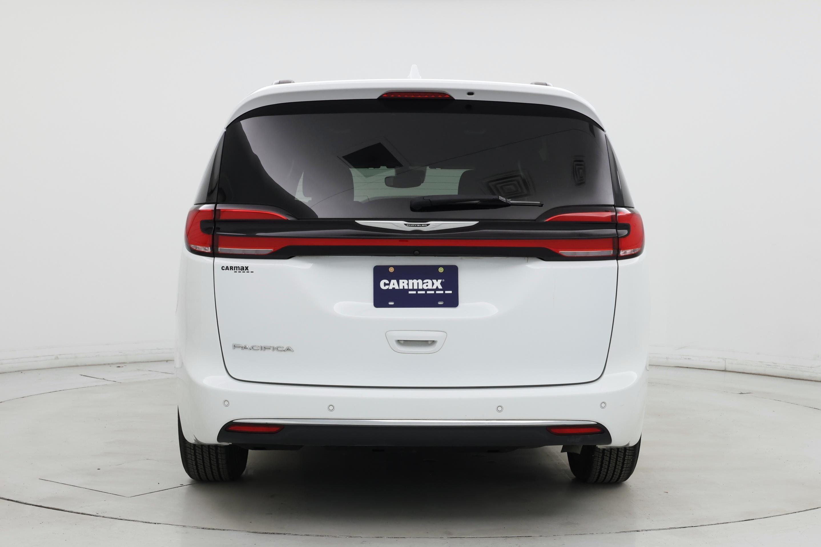 Thumbnail: 2022 Chrysler Pacifica - 6