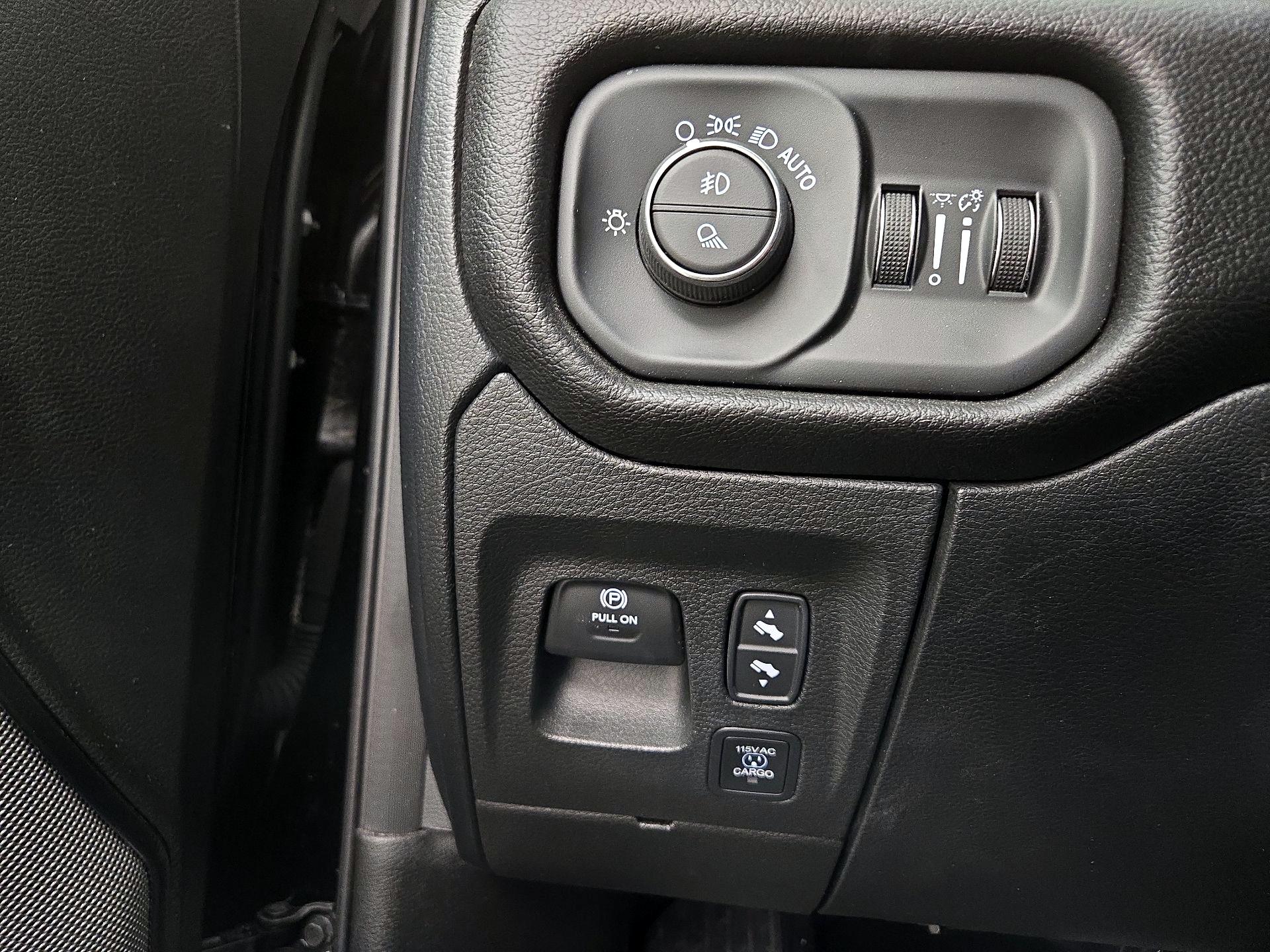 Thumbnail: 2025 RAM 1500 - 13