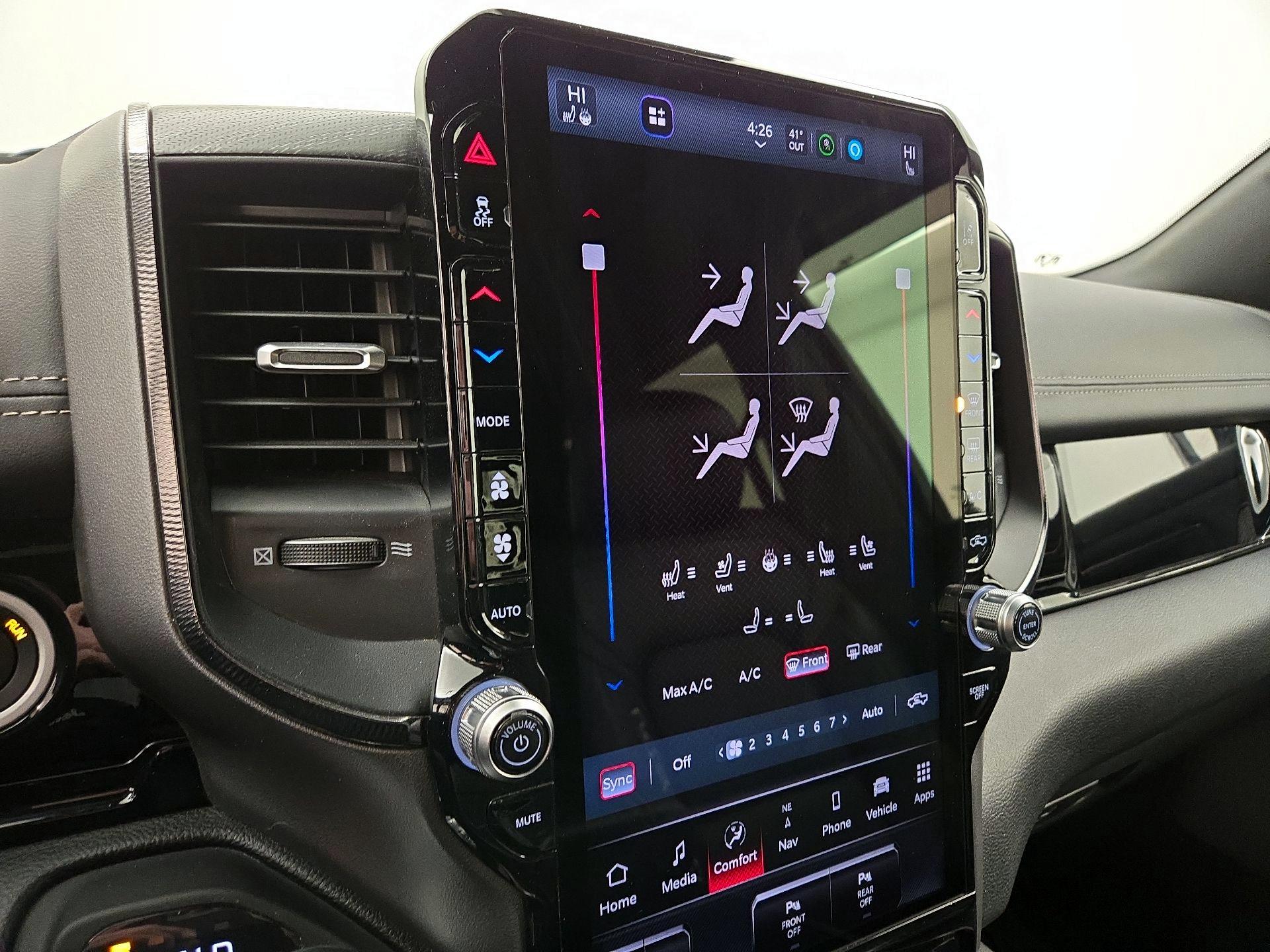 Thumbnail: 2025 RAM 1500 - 17