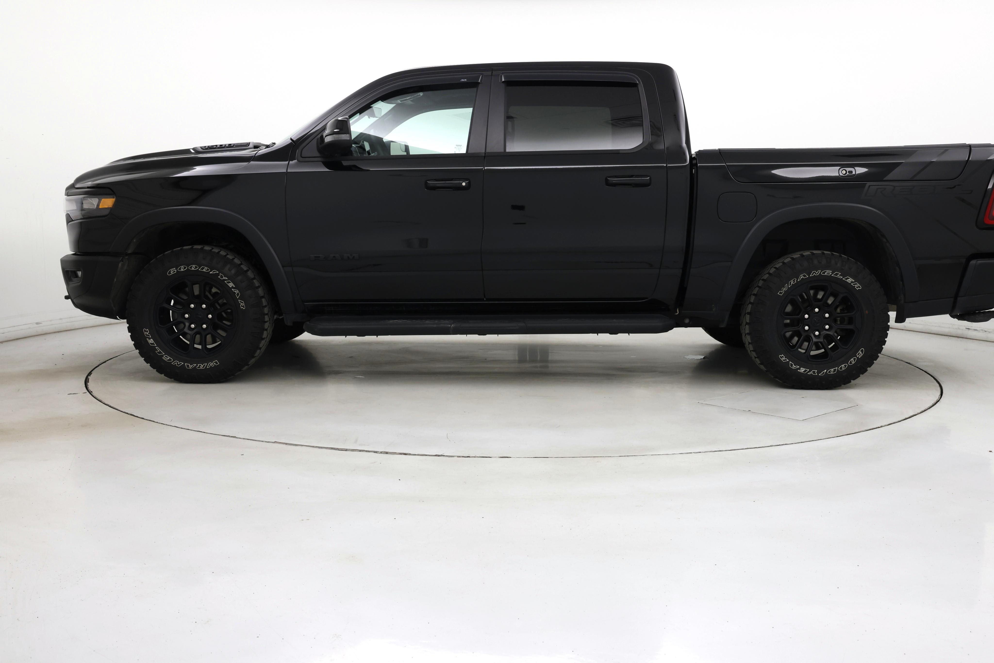 Thumbnail: 2025 RAM 1500 - 3