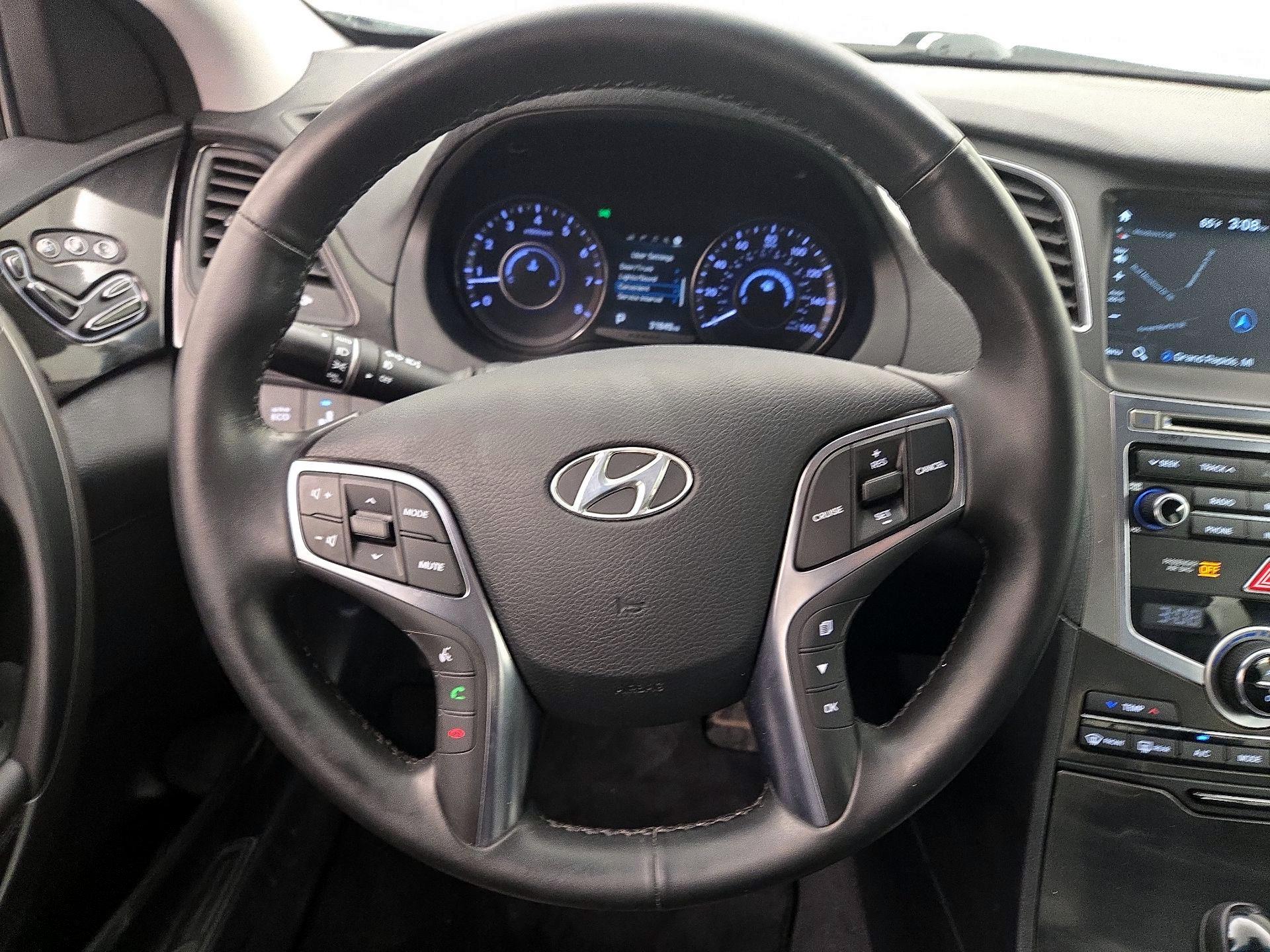 Thumbnail: 2017 Hyundai Azera - 10