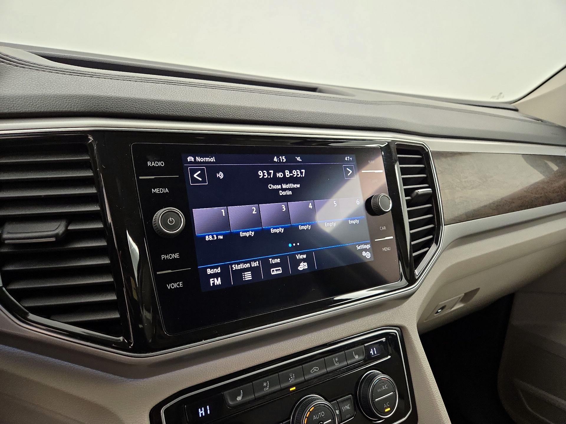 Thumbnail: 2019 Volkswagen Atlas - 16