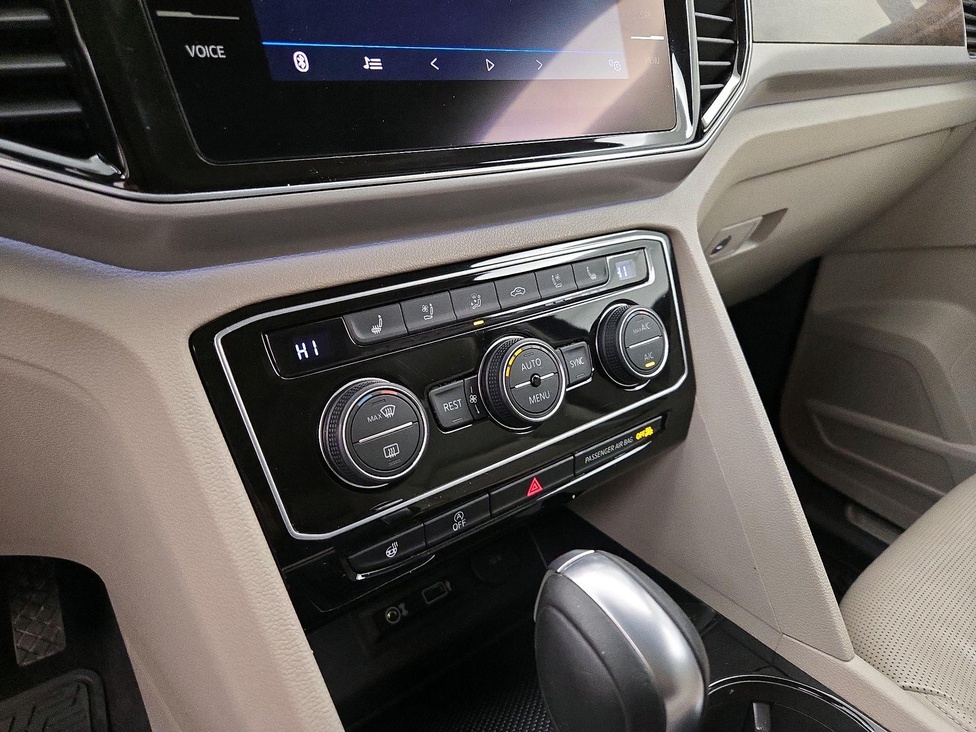 Thumbnail: 2019 Volkswagen Atlas - 17