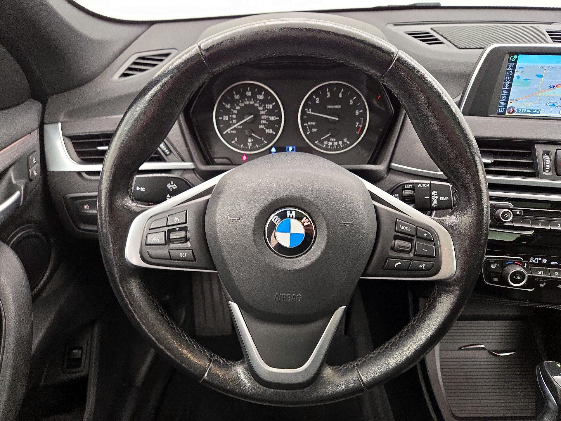 Thumbnail: 2017 BMW X1 - 10