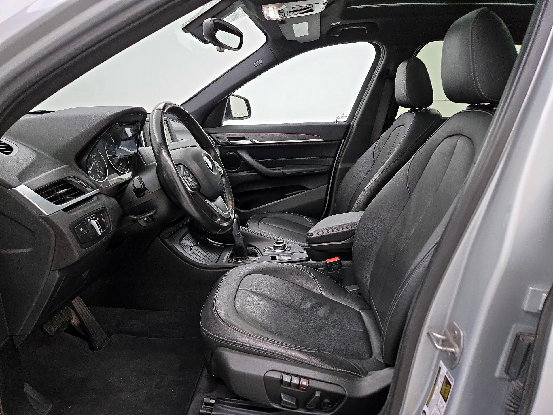 Thumbnail: 2017 BMW X1 - 11