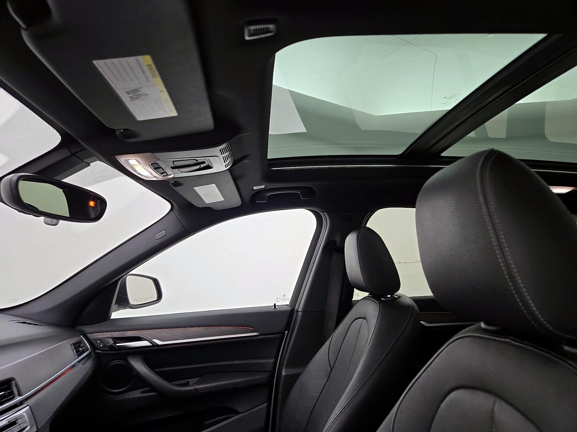 Thumbnail: 2017 BMW X1 - 20