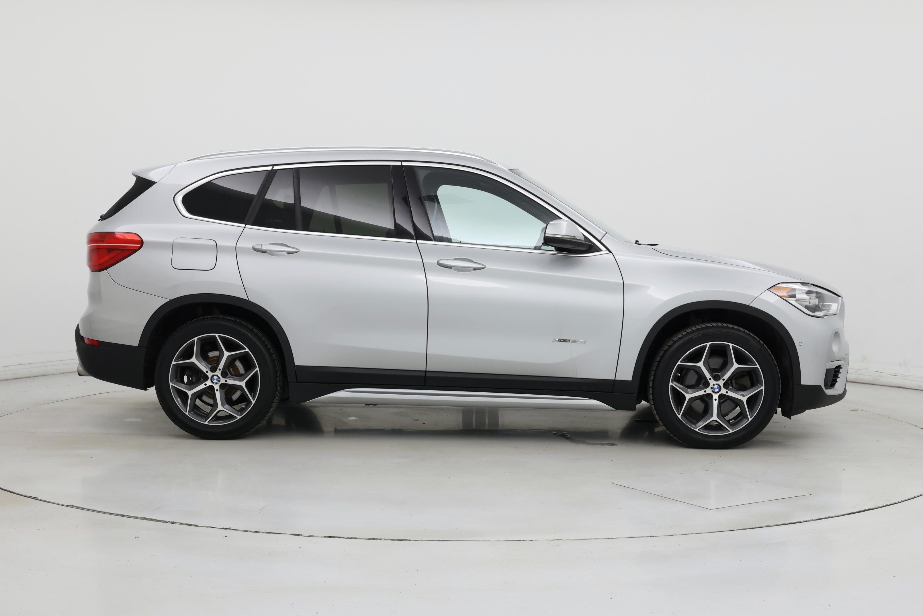 Thumbnail: 2017 BMW X1 - 7