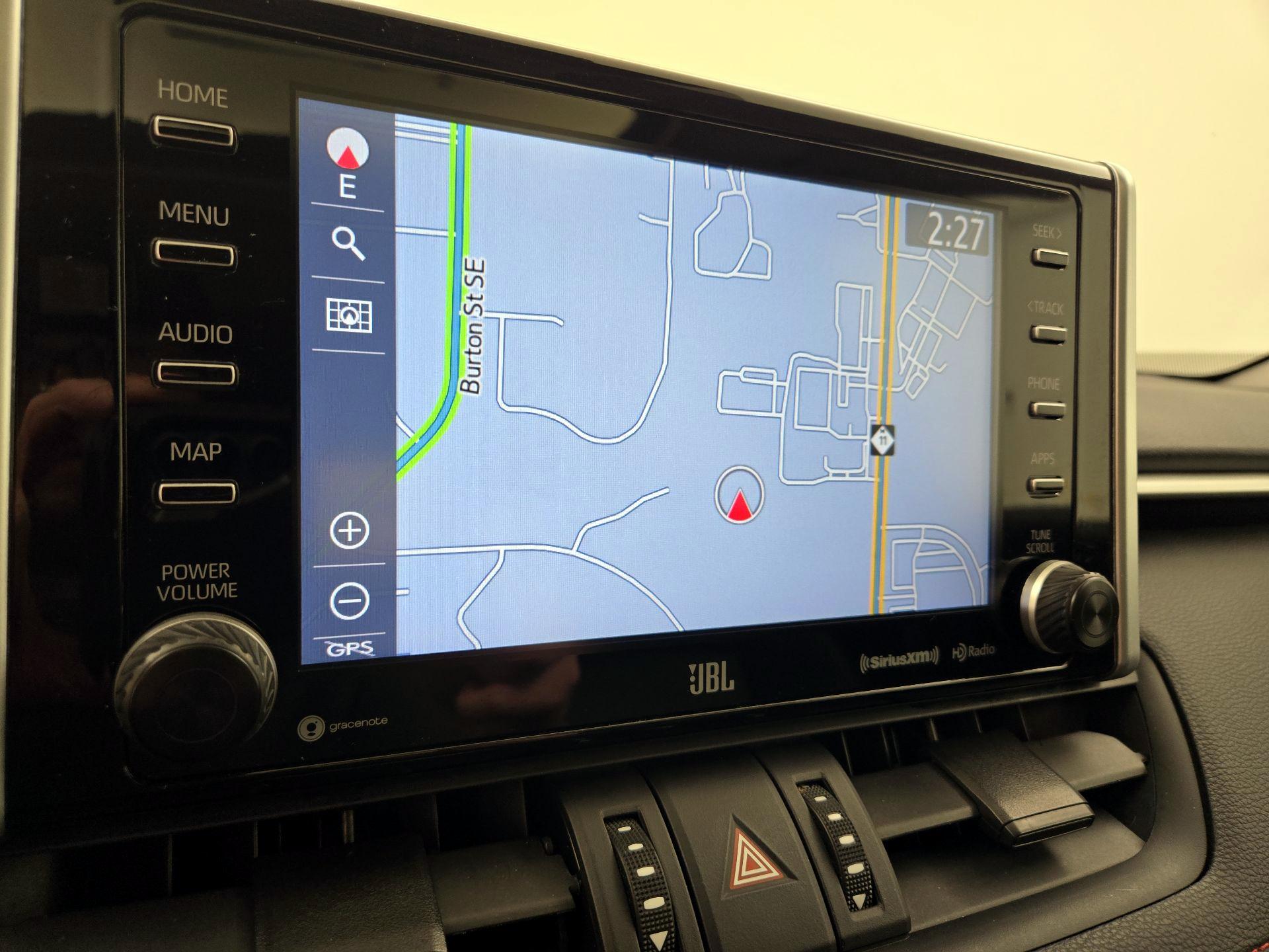 Thumbnail: 2020 Toyota RAV4 - 14