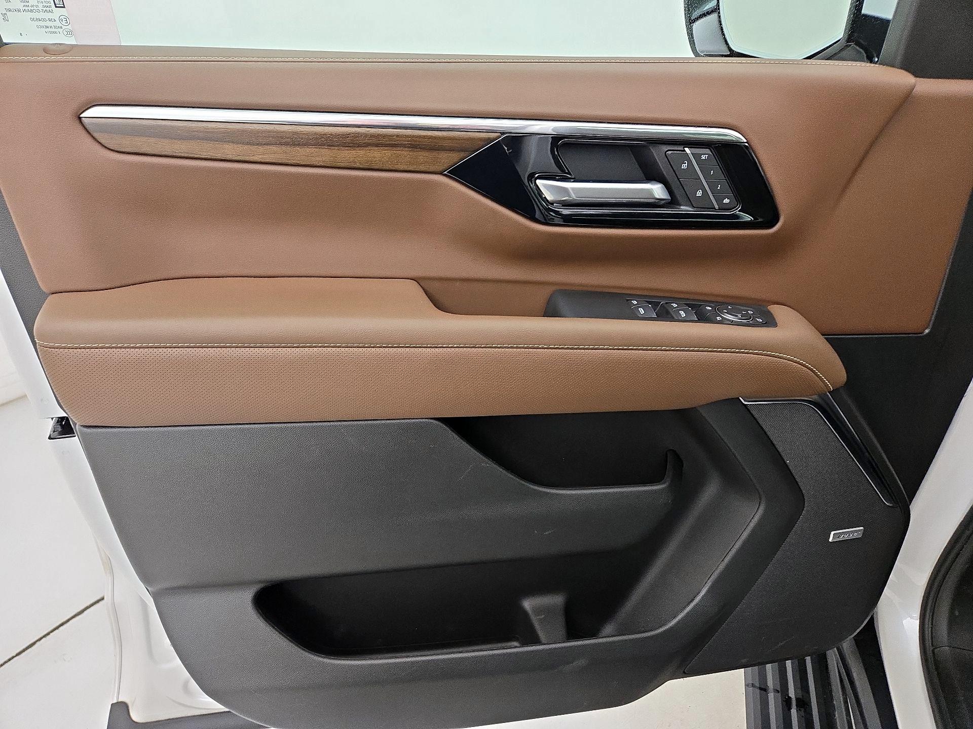 Thumbnail: 2025 Chevrolet Tahoe - 12