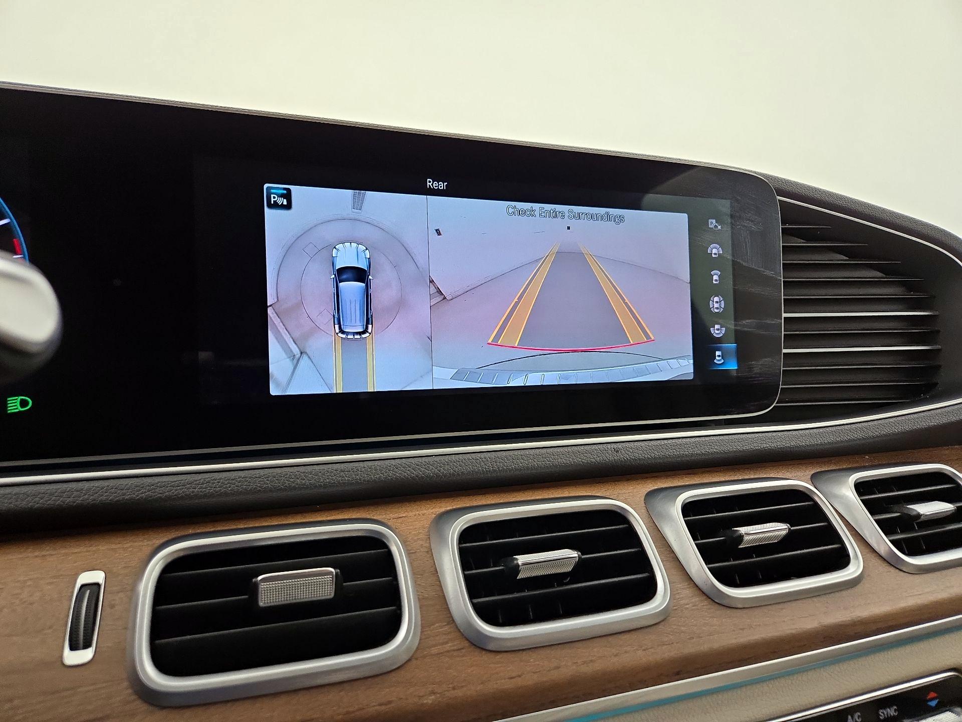 Thumbnail: 2020 Mercedes-Benz GLE - 15