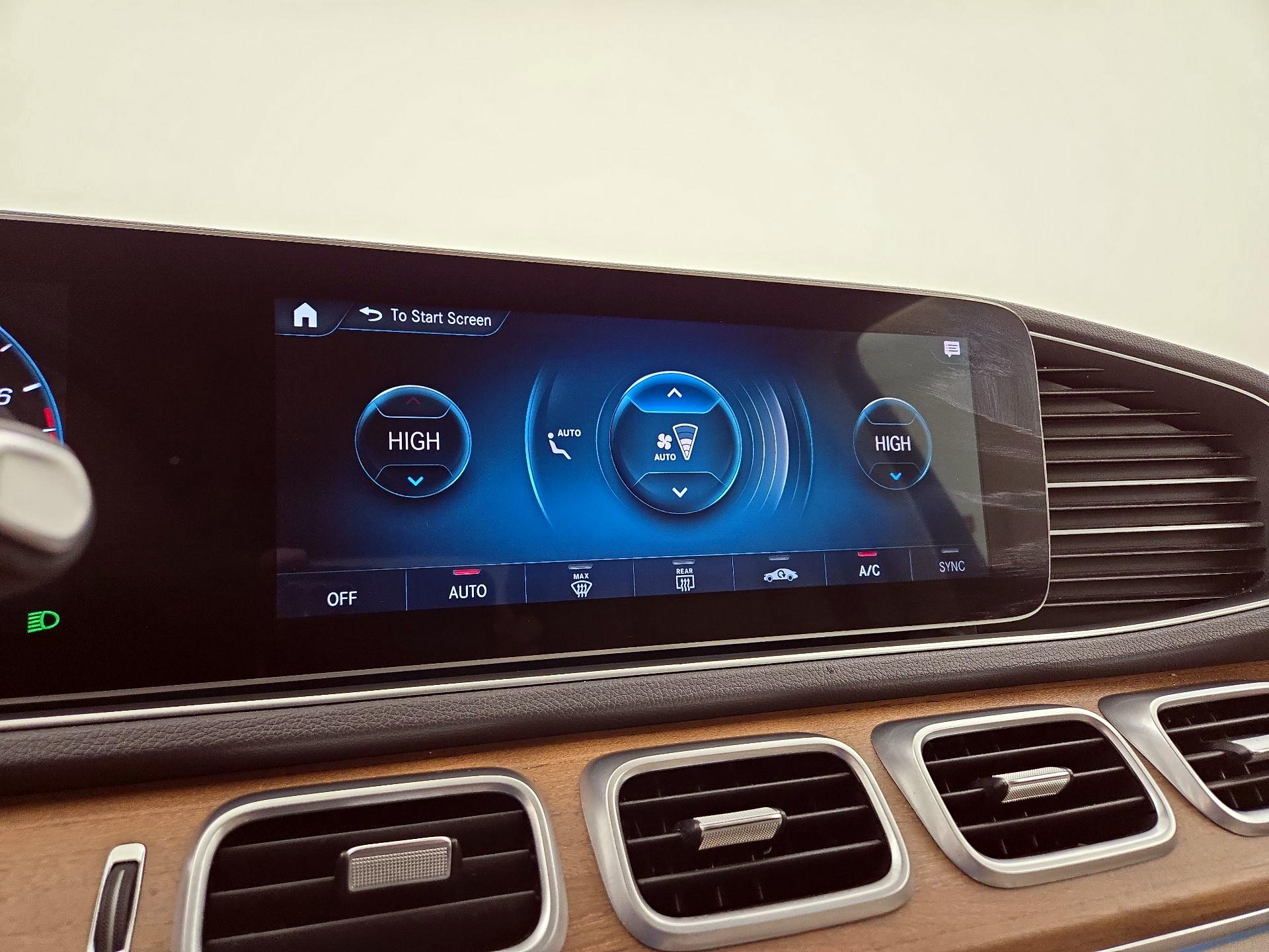 Thumbnail: 2020 Mercedes-Benz GLE - 17