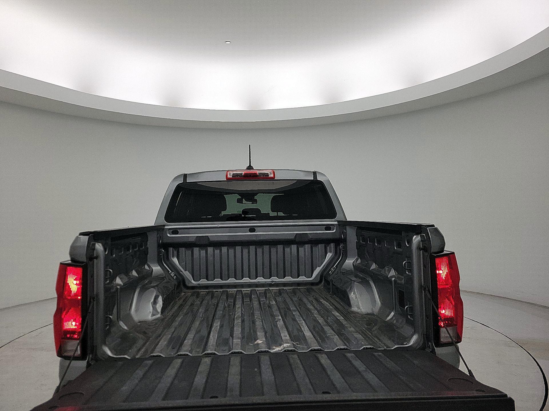 Thumbnail: 2023 Chevrolet Colorado - 19