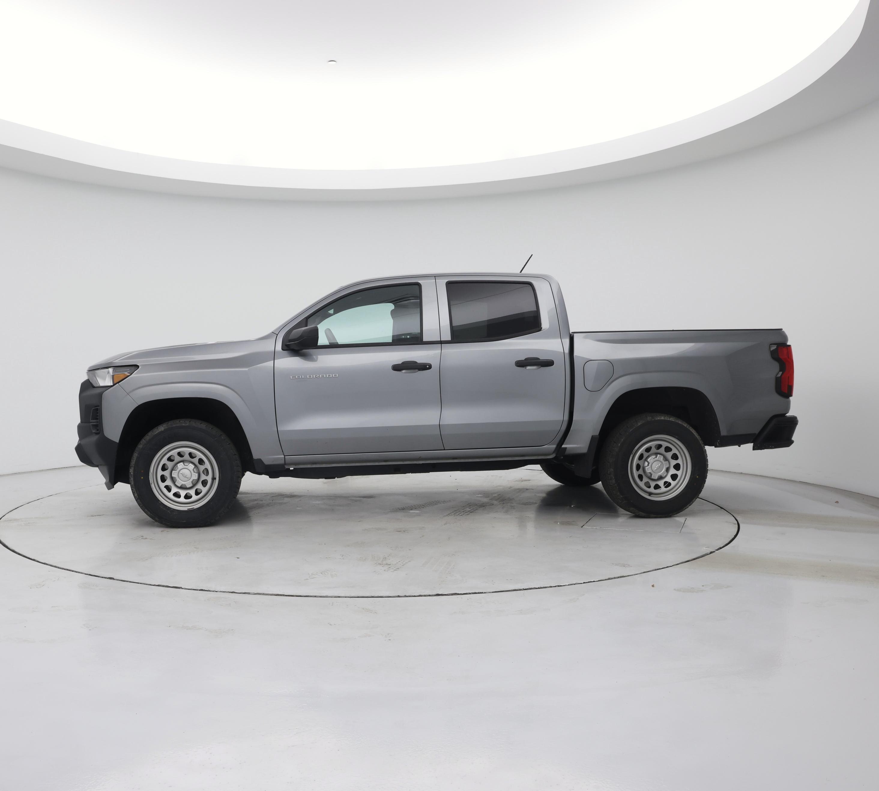 Thumbnail: 2023 Chevrolet Colorado - 3