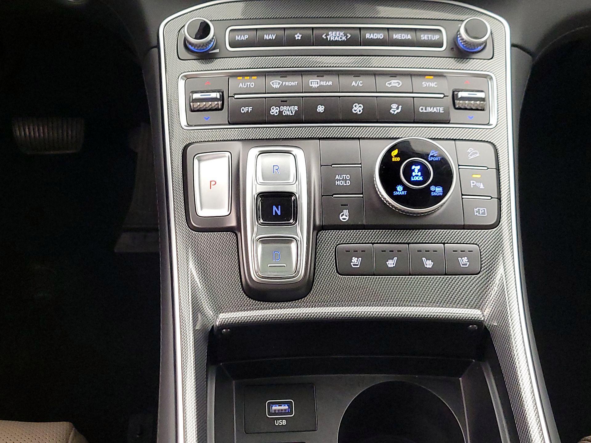 Thumbnail: 2023 Hyundai Santa Fe - 18