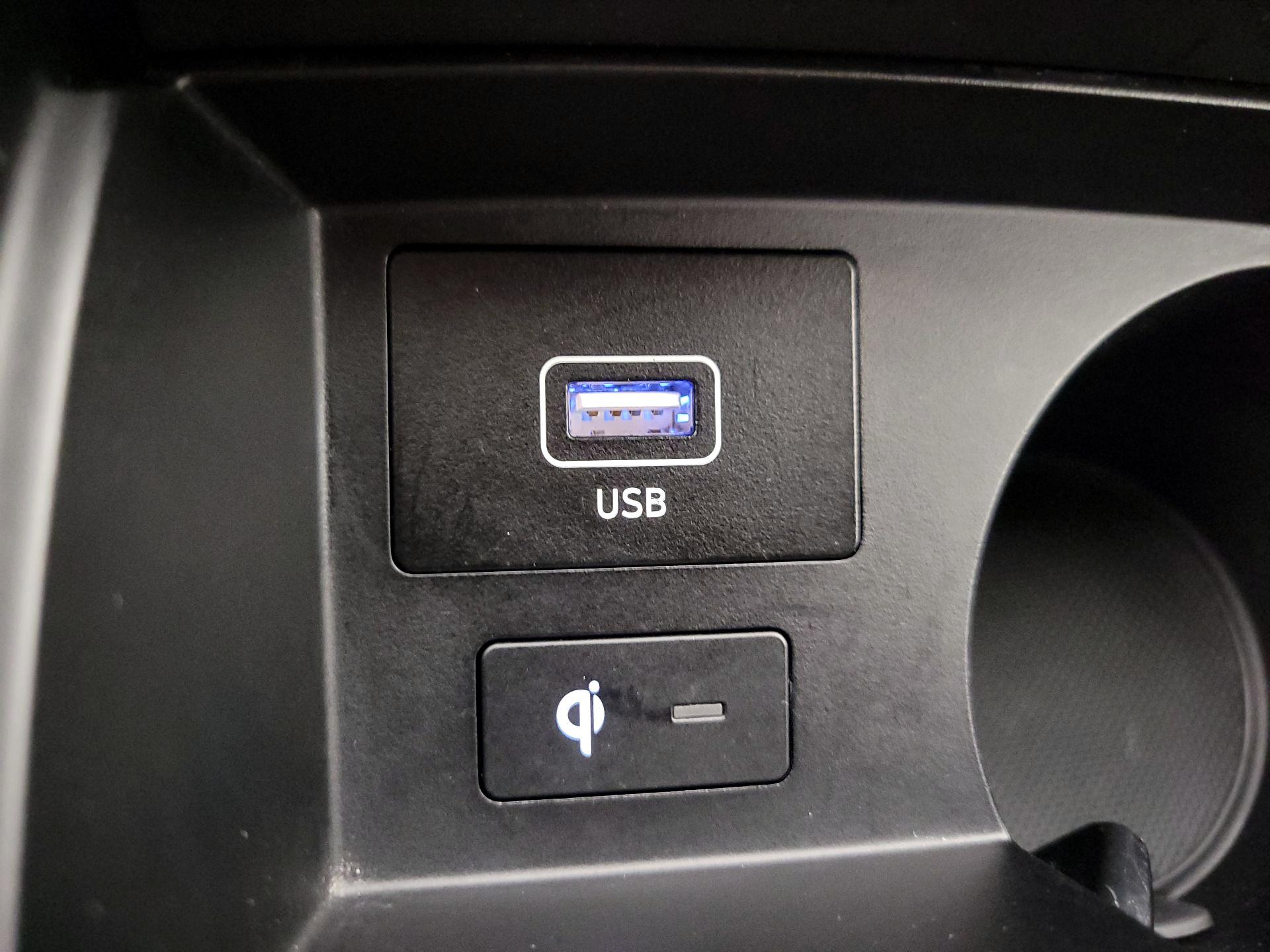 Thumbnail: 2023 Hyundai Santa Fe - 19