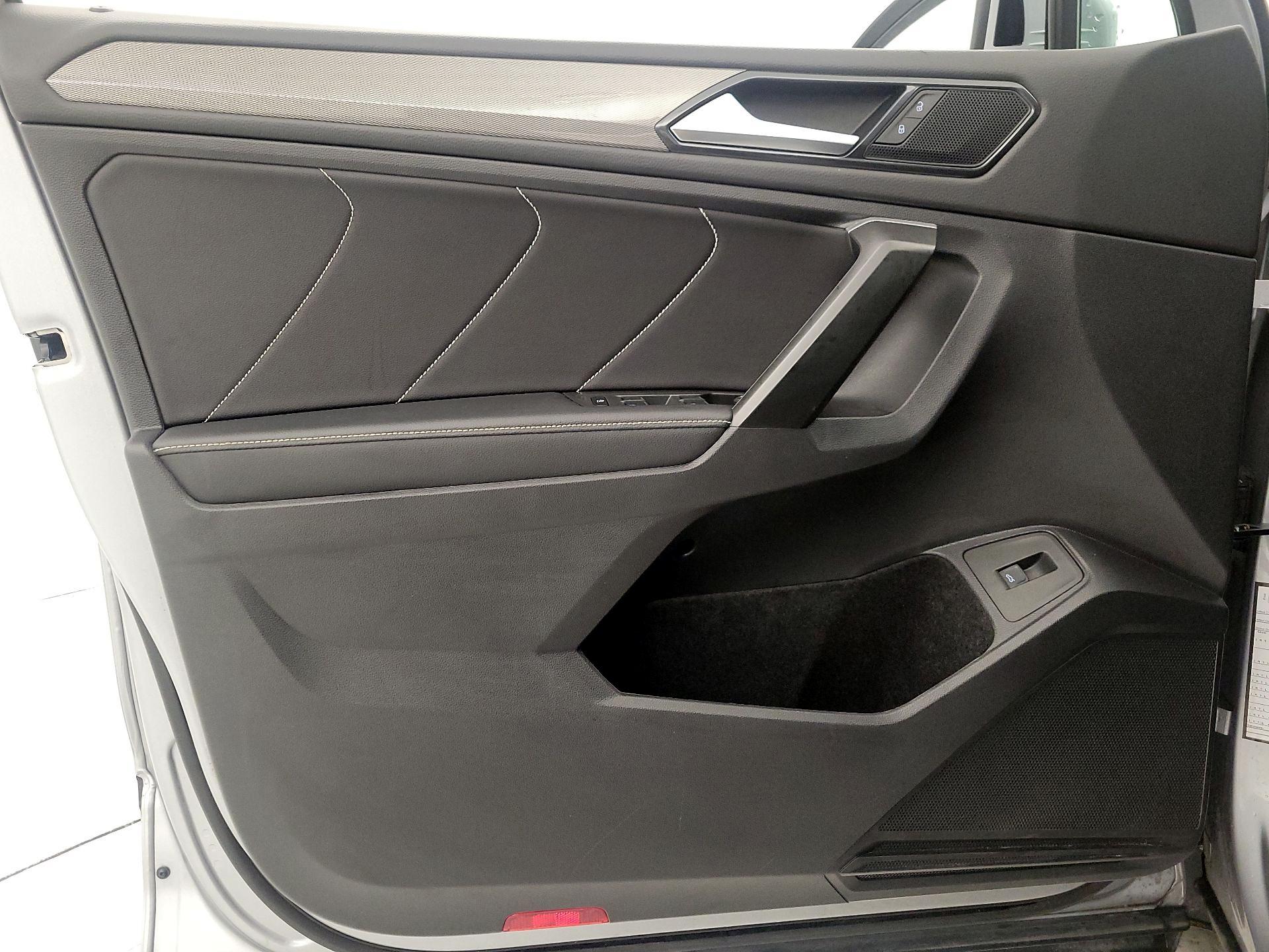 Thumbnail: 2024 Volkswagen Tiguan - 12