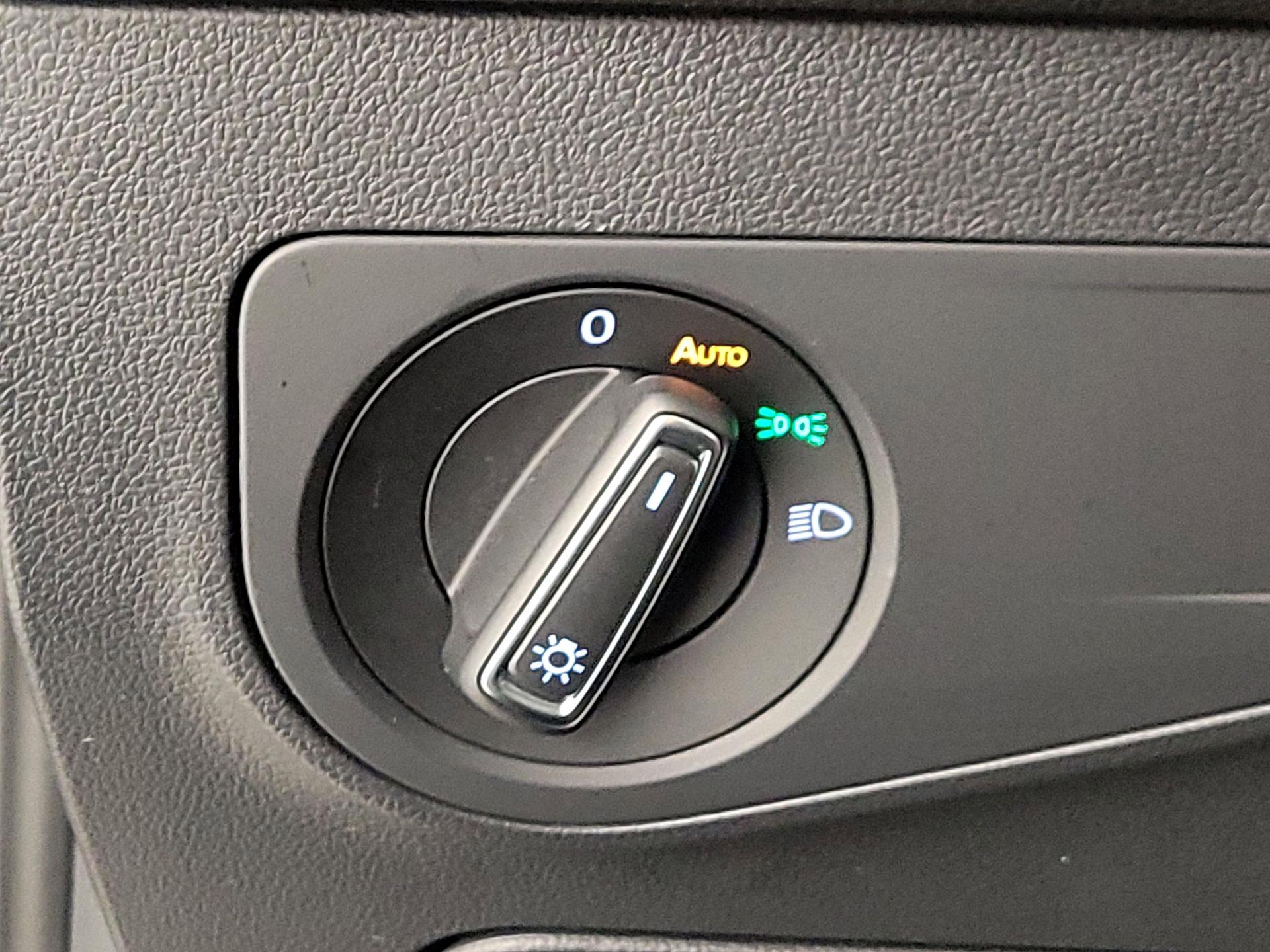 Thumbnail: 2024 Volkswagen Tiguan - 13