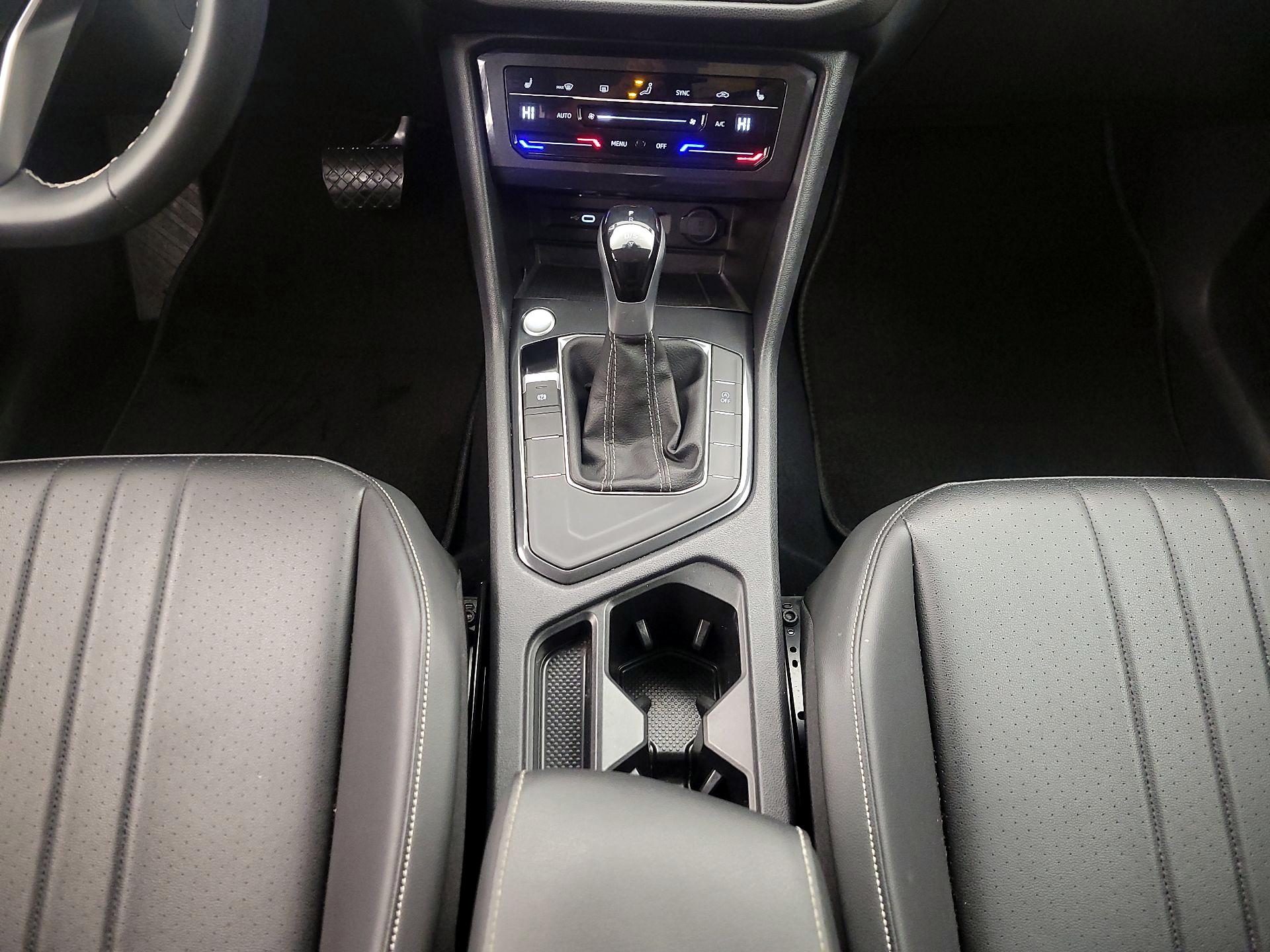 Thumbnail: 2024 Volkswagen Tiguan - 17