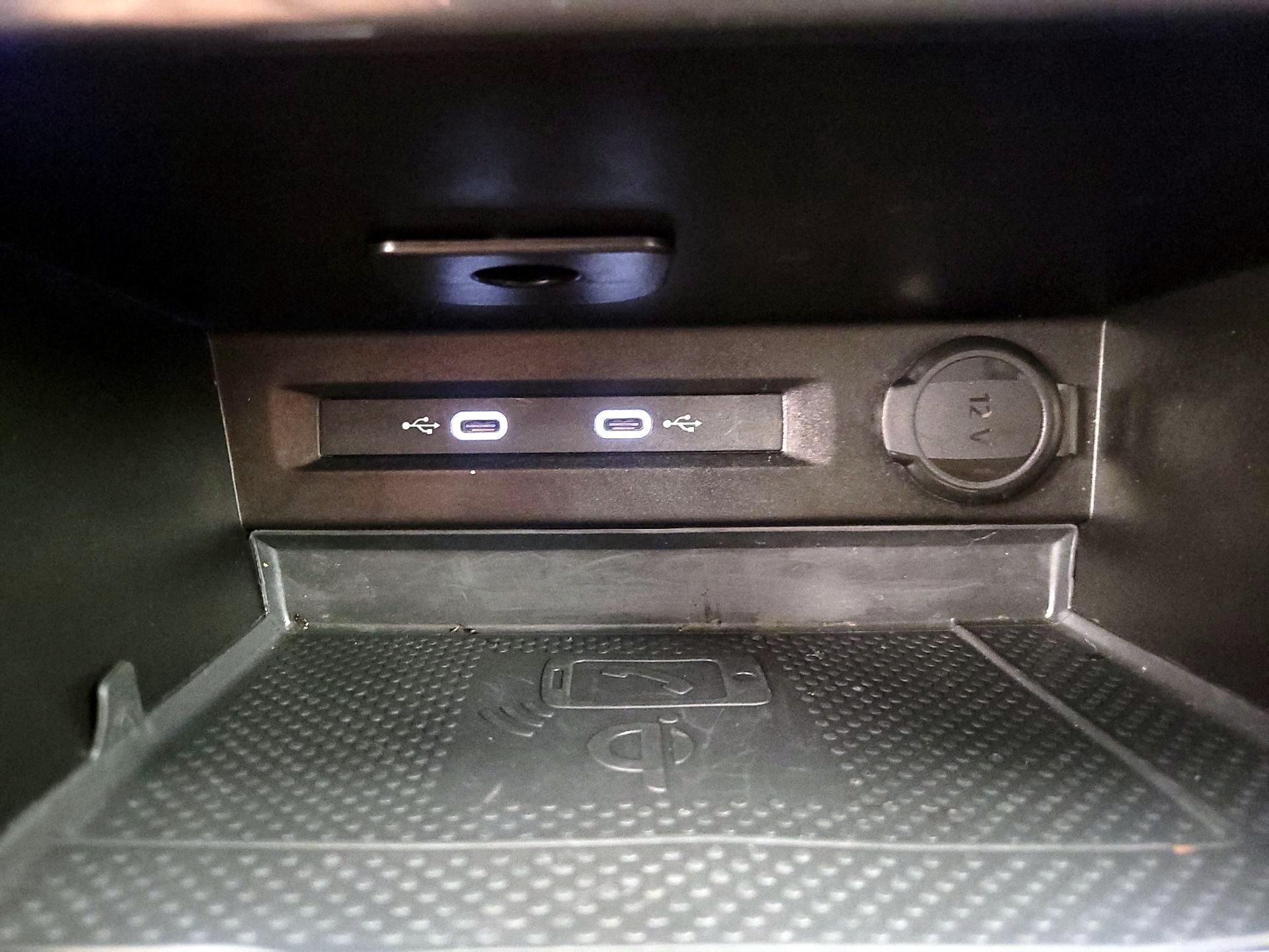 Thumbnail: 2024 Volkswagen Tiguan - 18