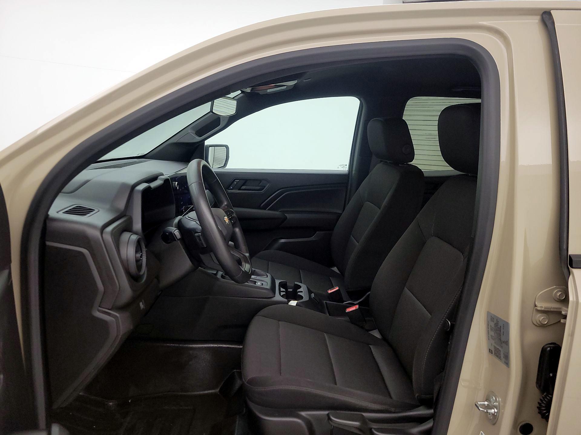 Thumbnail: 2023 Chevrolet Colorado - 11