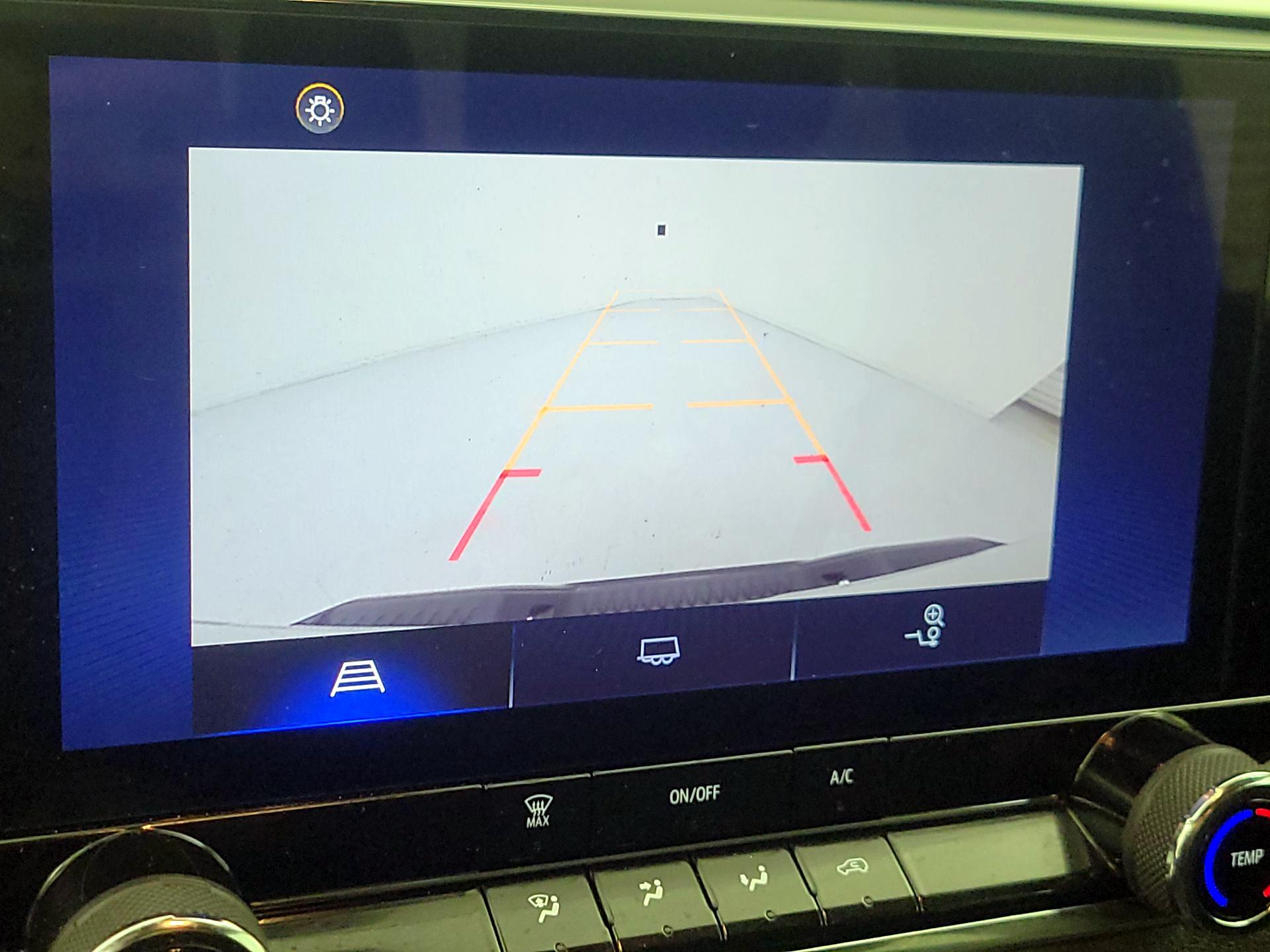 Thumbnail: 2023 Chevrolet Colorado - 14